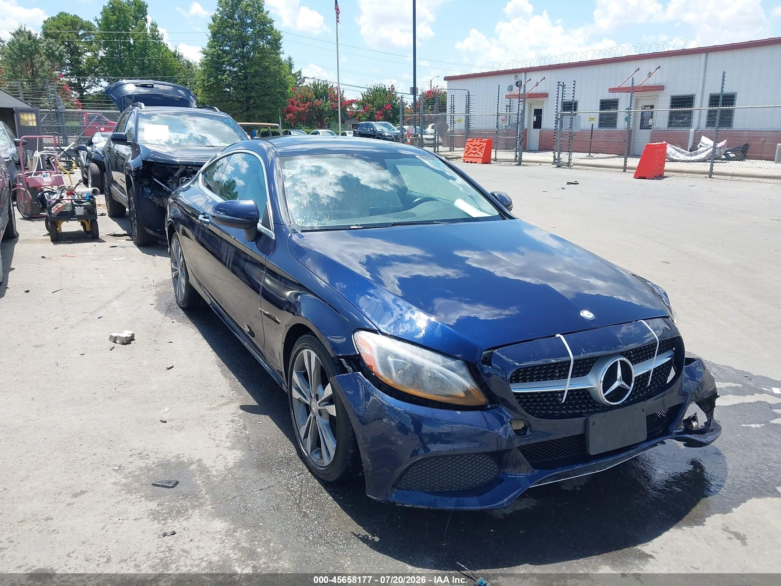 2017 Mercedes-Benz C 300, VIN WDDWJ4KB5HF438573 — Front end
