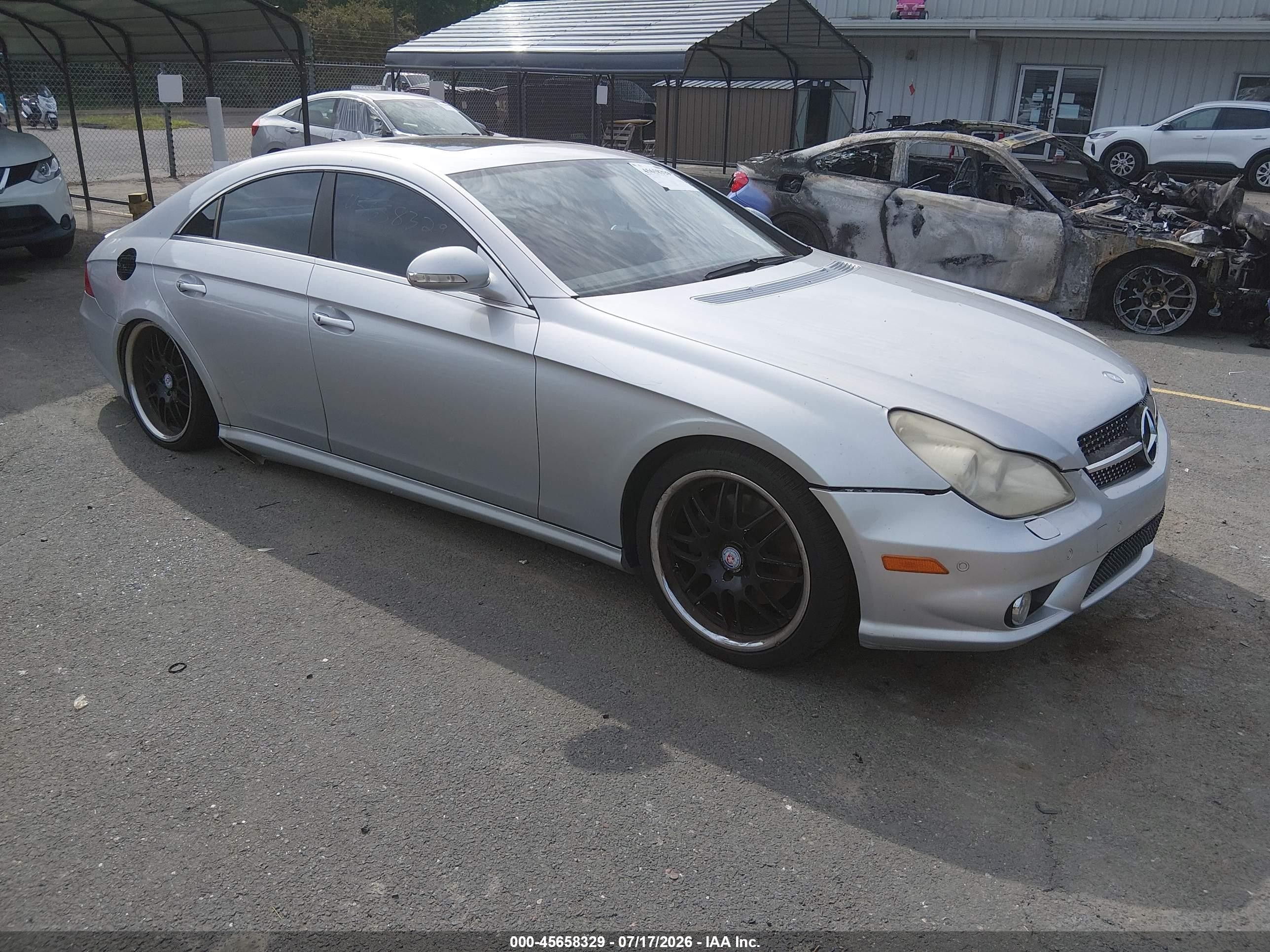 2008 Mercedes-Benz CLS 550, VIN WDDDJ72X28A132688 — Vandalism
