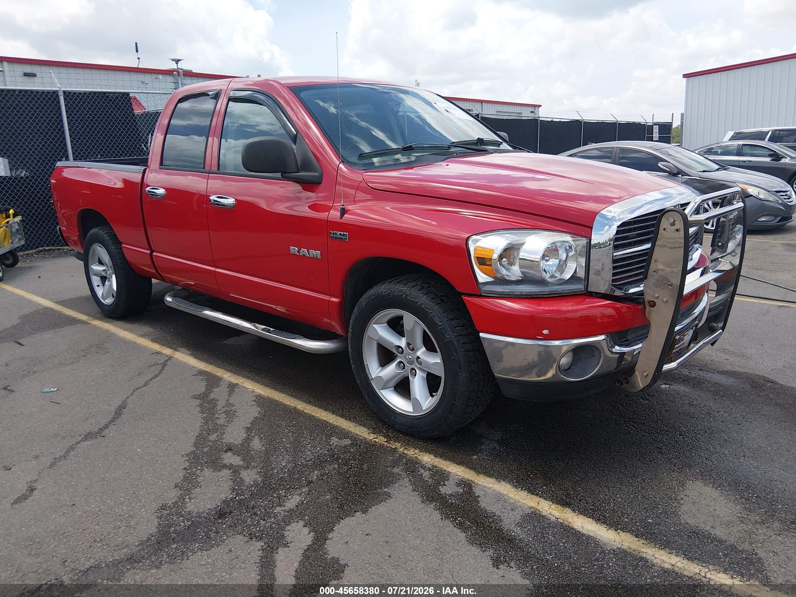 2008 Dodge 1500 SLT, VIN 1D7HA182X8S612000 — Бок