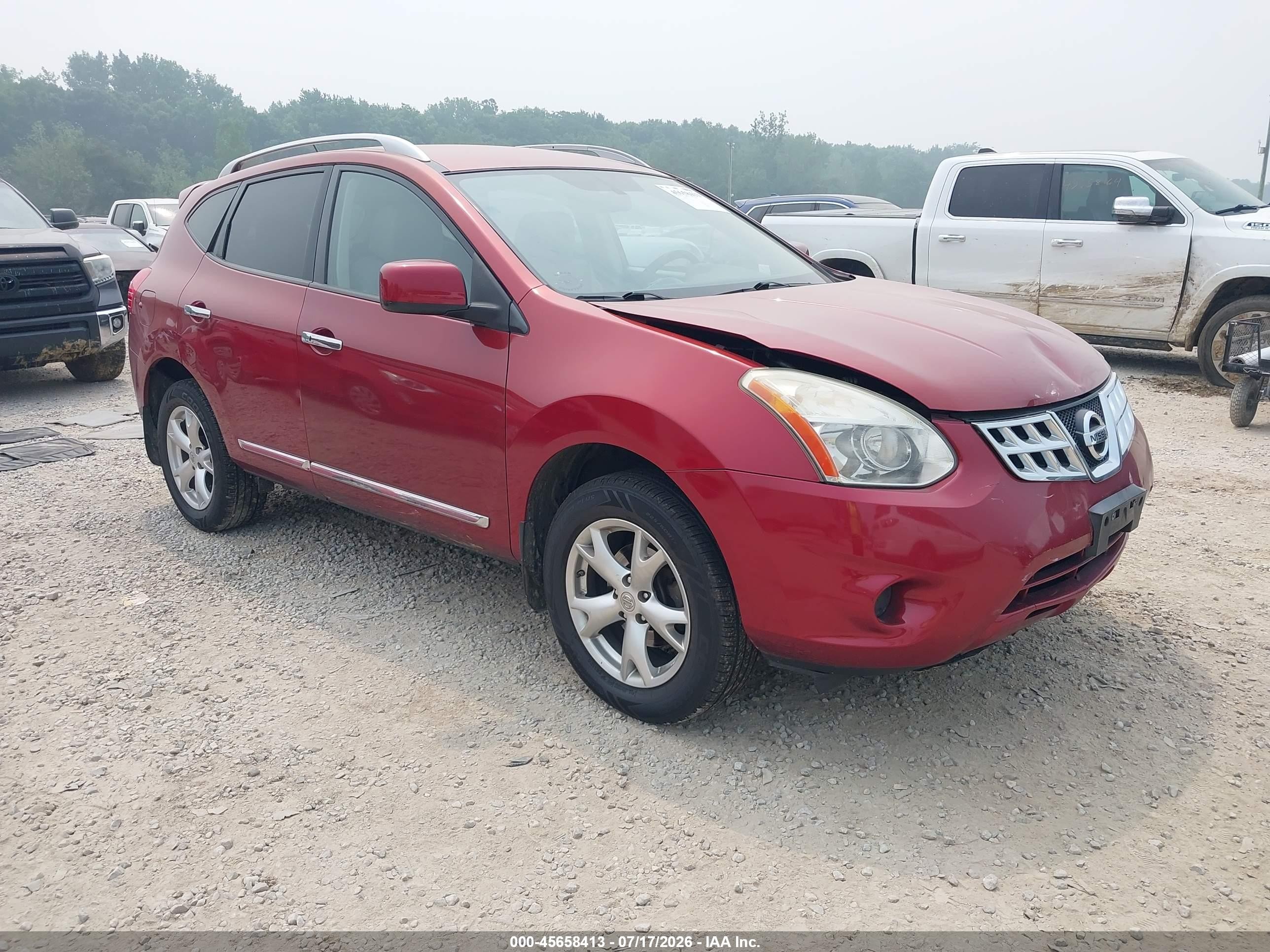 2011 Nissan Rogue S, VIN JN8AS5MV3BW255179 — Front end