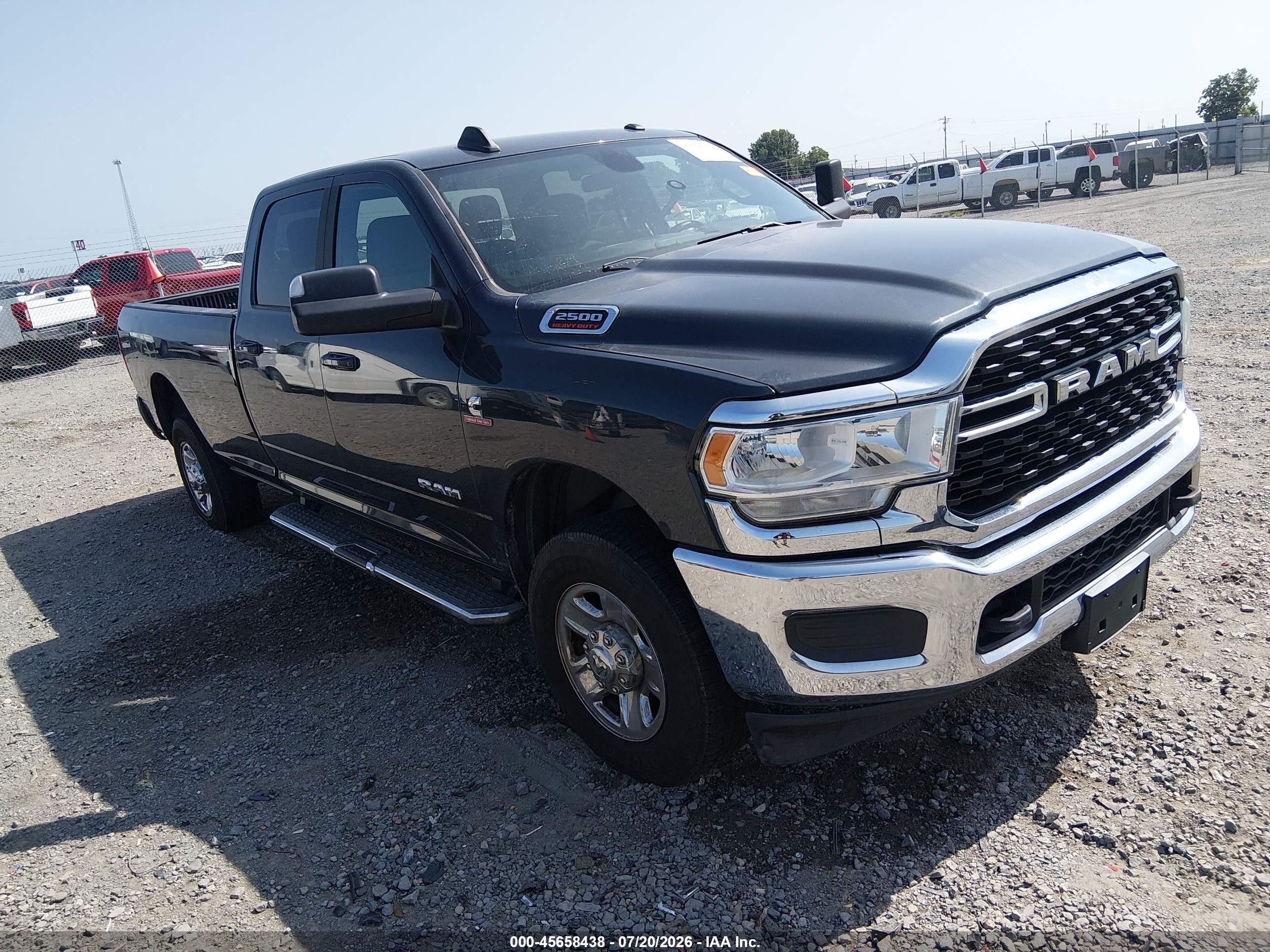 2022 Ram 2500 Big Horn, VIN 3C6UR5JL1NG239323 — Side