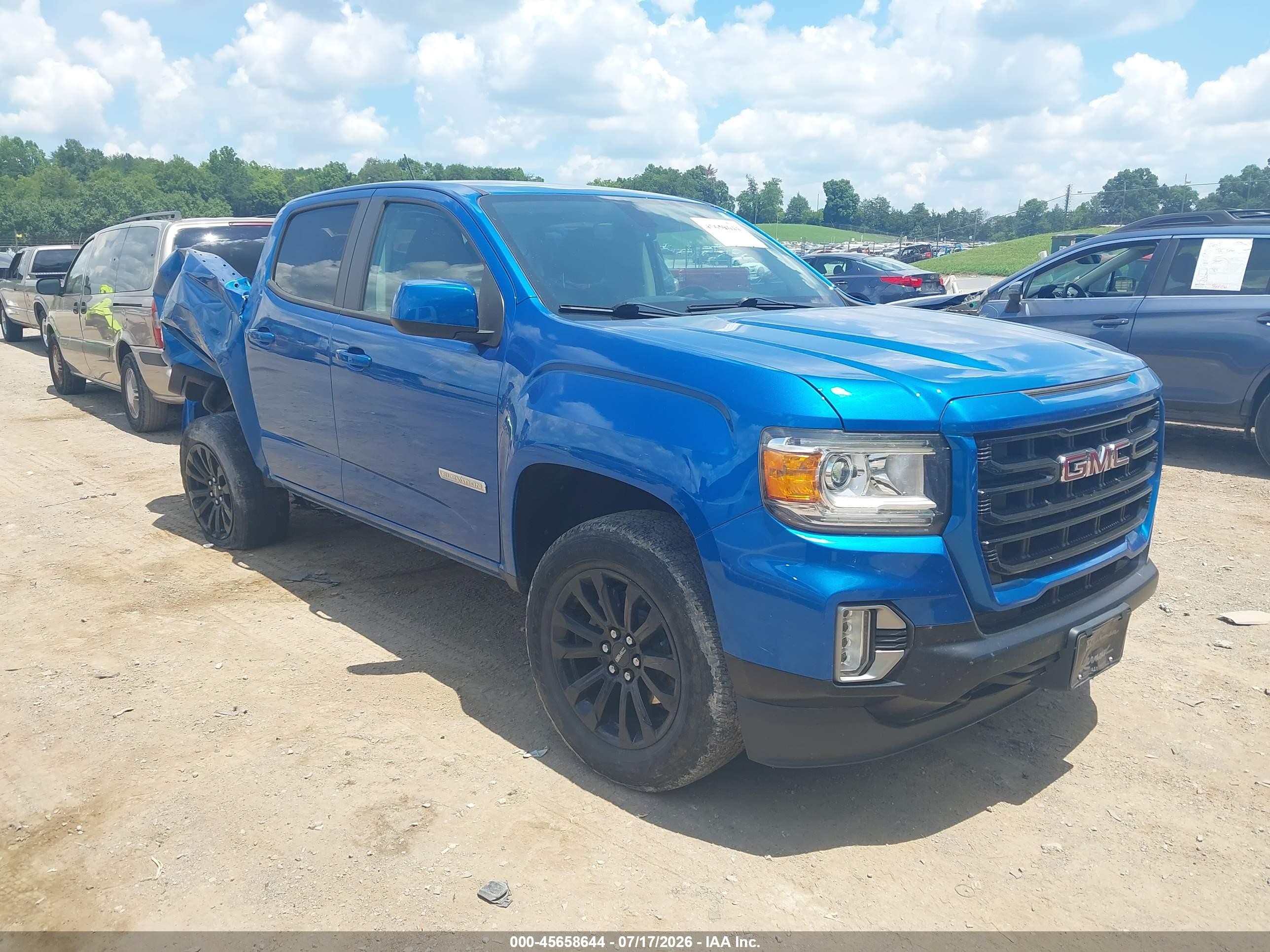 2022 GMC Canyon 2WD Elevation, VIN 1GTG5CEN0N1192558 — Rear end