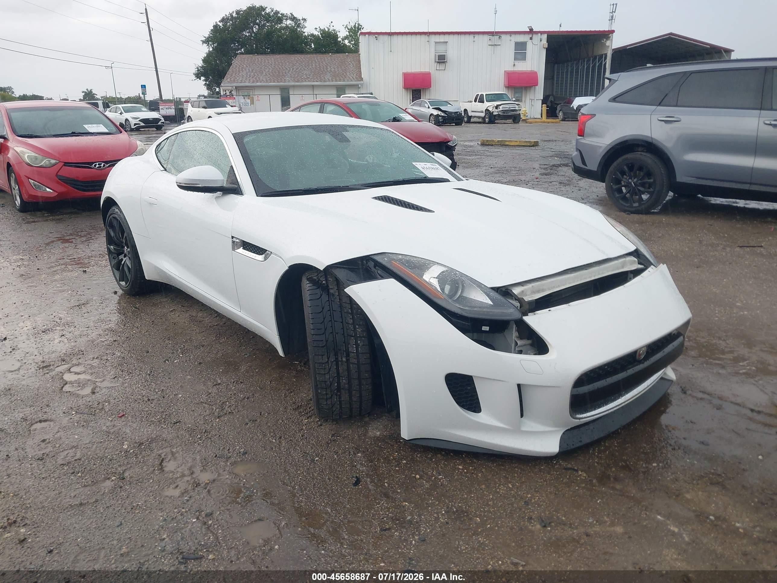 2015 Jaguar F-Type S, VIN SAJWA6BU4F8K18545 — Перед