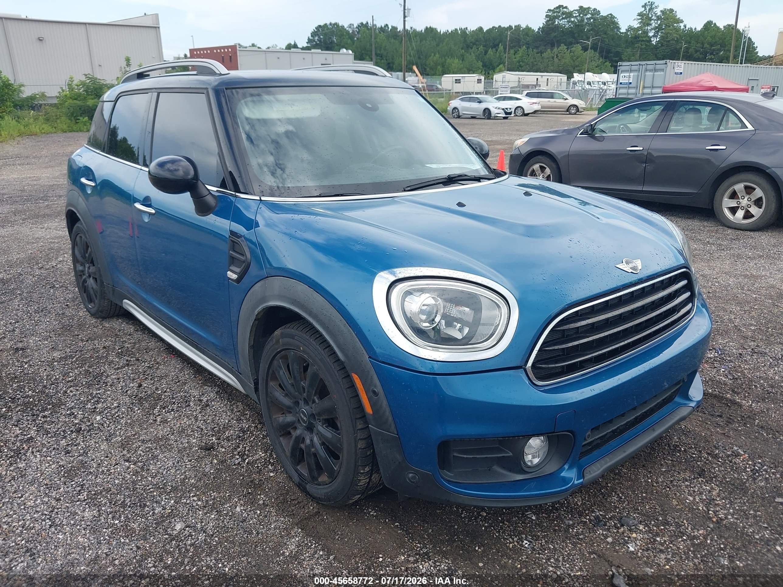 2018 MINI Countryman Cooper, VIN WMZYS7C37J3B63193 — Normal wear