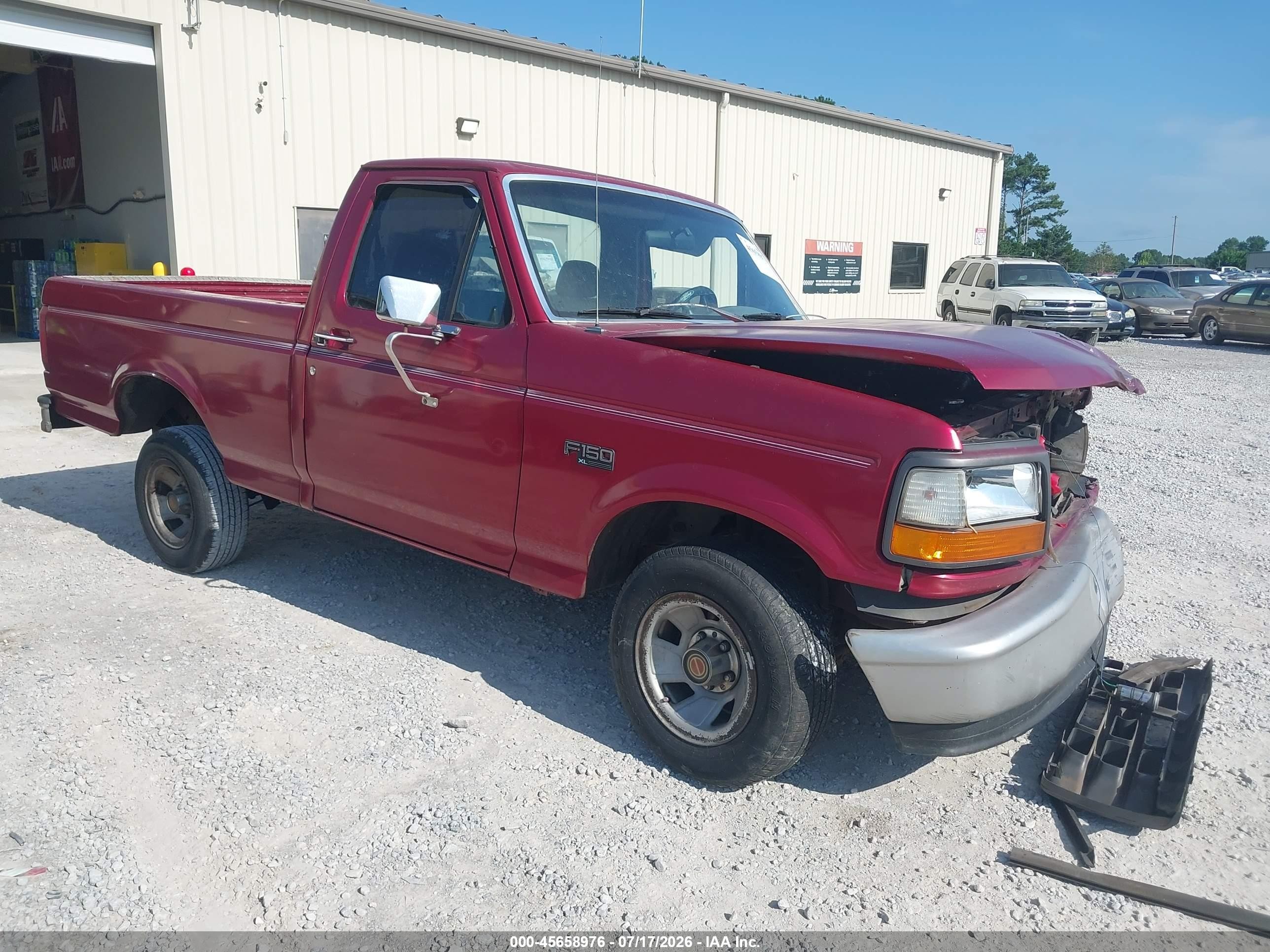1994 Ford F-150, VIN 1FTDF15Y8RNA64761 — Front end