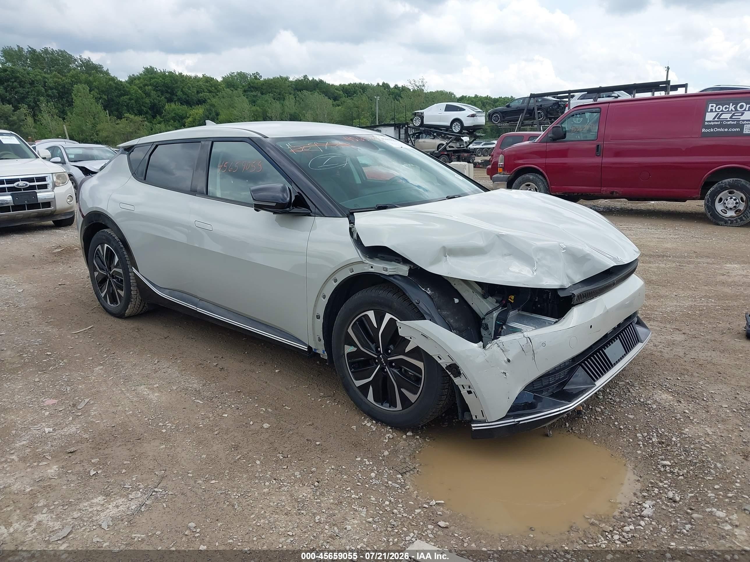 2022 Kia EV6 GT-Line, VIN KNDC3DLC2N5060454 — Front end