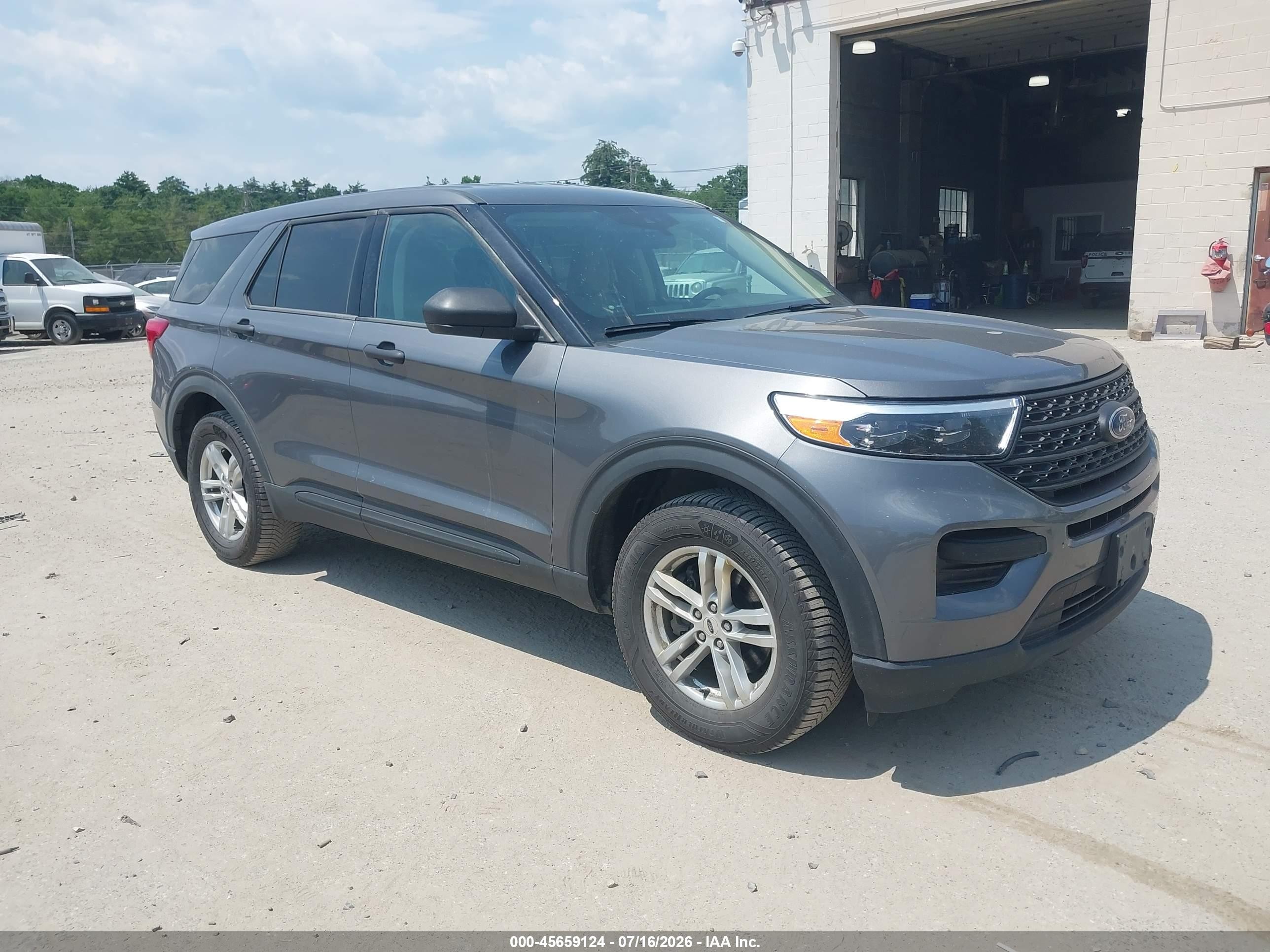 2022 Ford Explorer, VIN 1FMSK8BB3NGB23172 — Normal wear