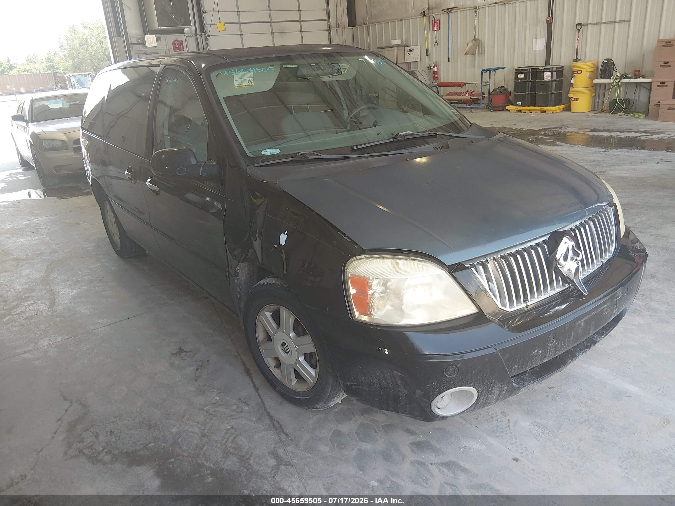 2004 Mercury Monterey Convenience, VIN 2MRZA20204BJ02403 — Обычный износ