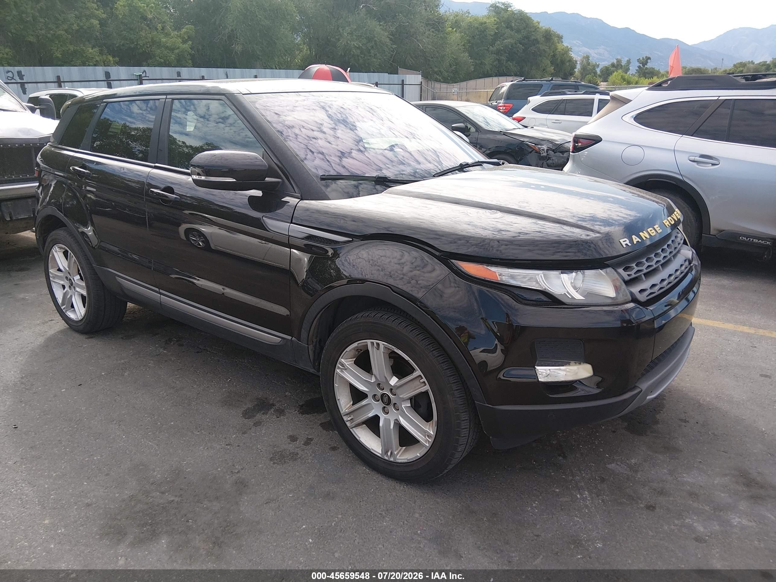 2013 Land Rover Range Rover Evoque Pure Plus, VIN SALVP2BG6DH834605 — Rear end