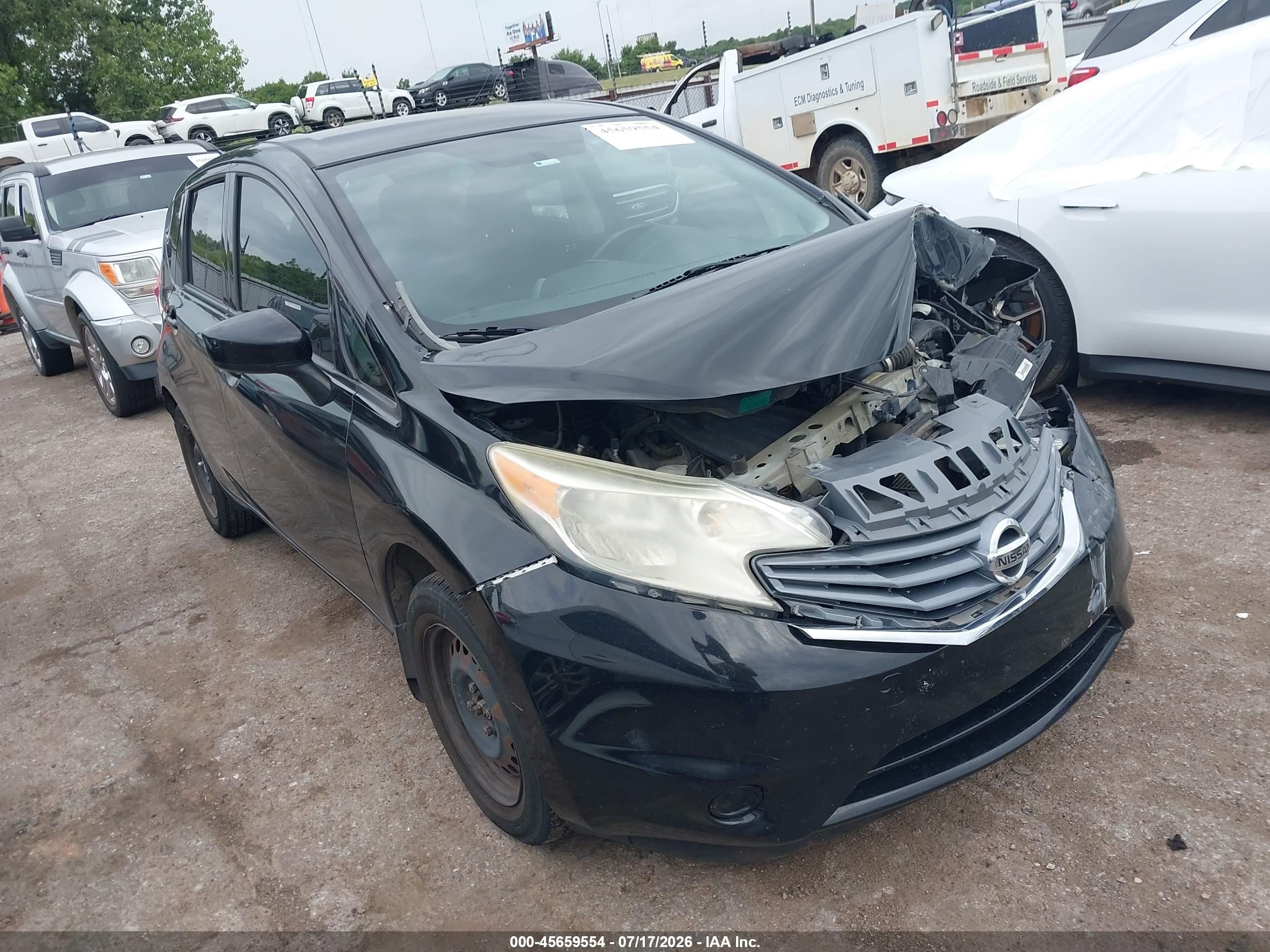 2015 Nissan Note S, VIN 3N1CE2CP7FL435177 — Front end