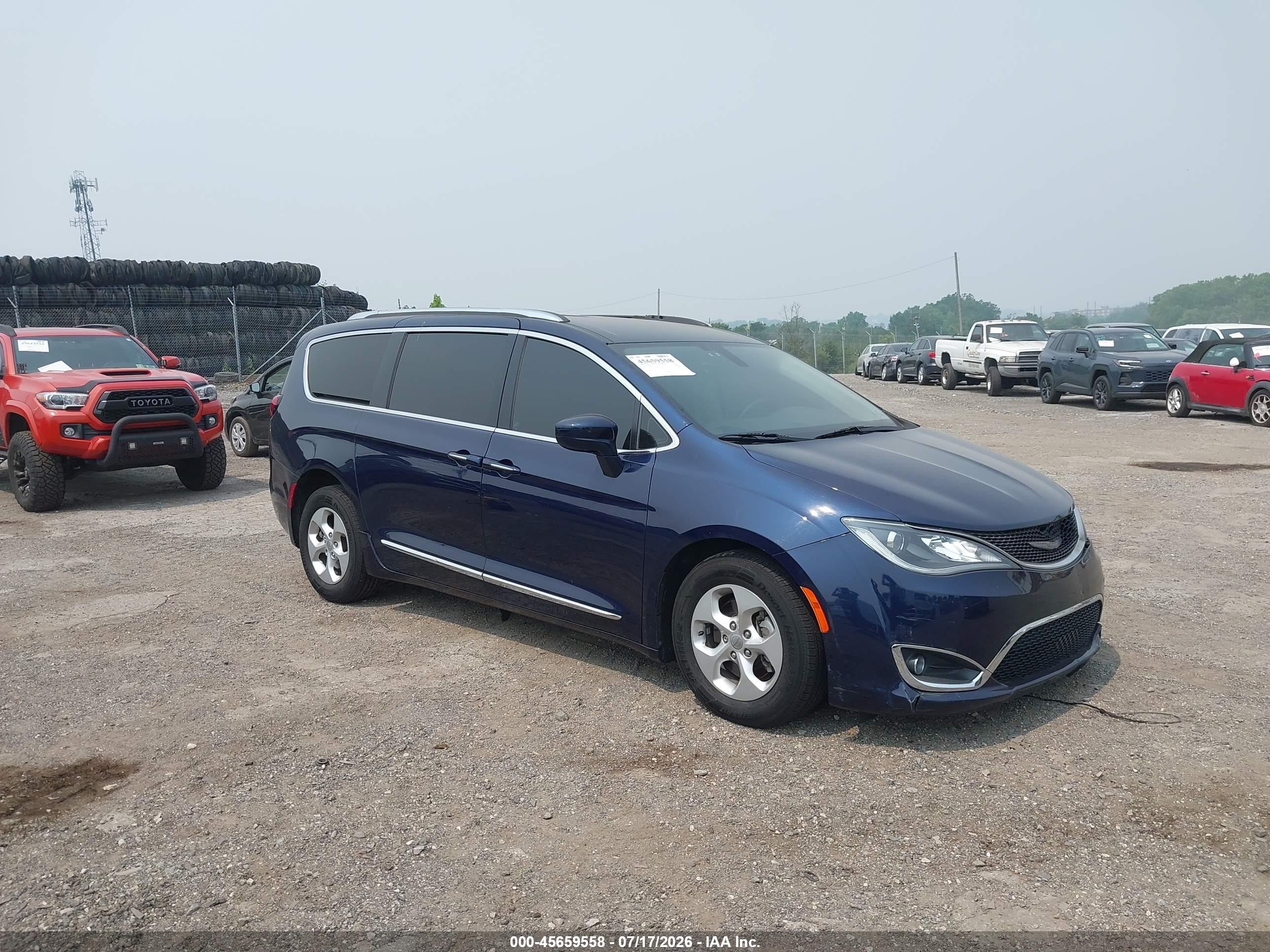 2017 Chrysler Pacifica Touring L Plus, VIN 2C4RC1EG5HR531416 — Burn
