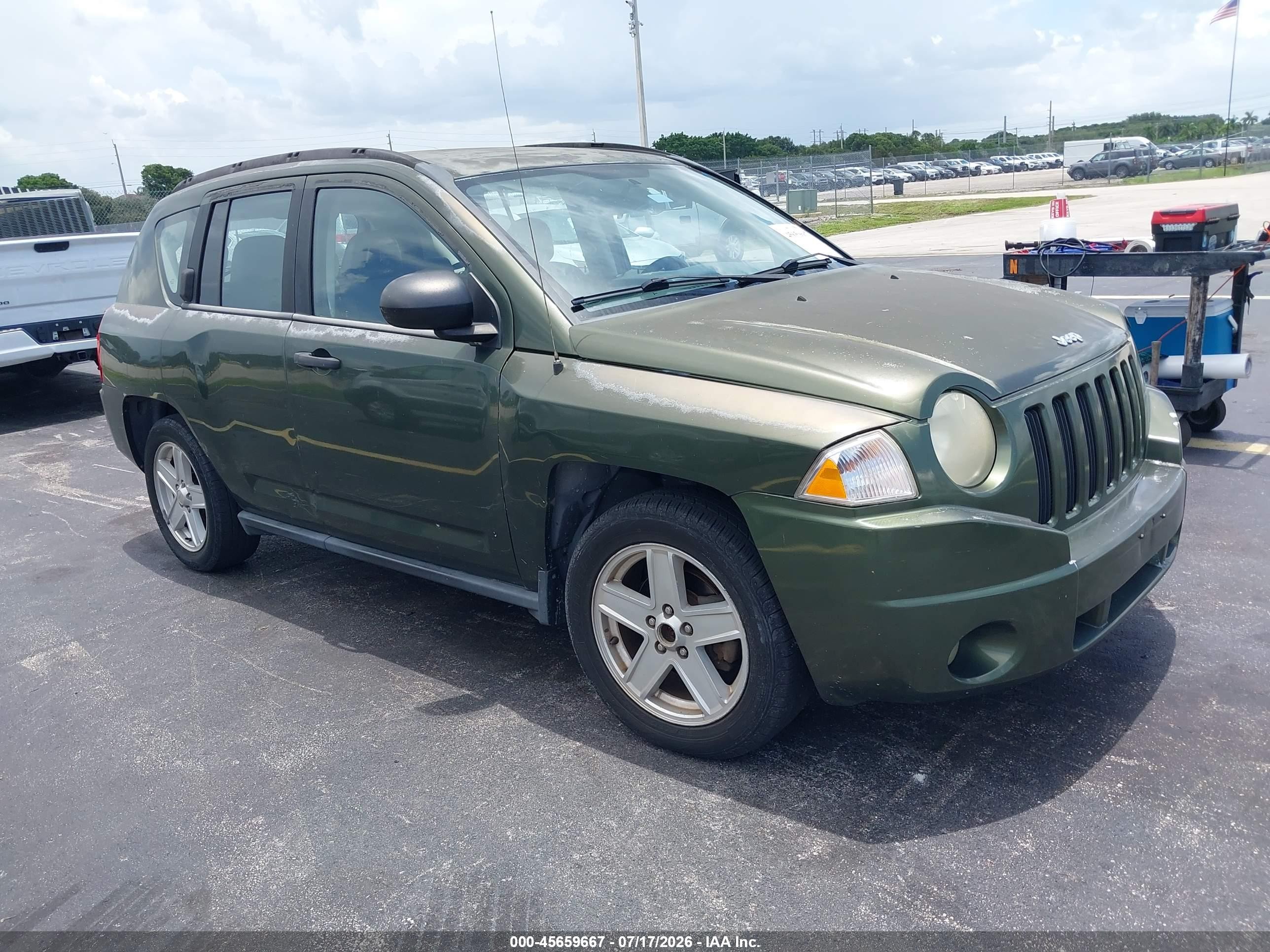 2007 Jeep Compass Sport, VIN 1J8FT47W37D249794 — Front end