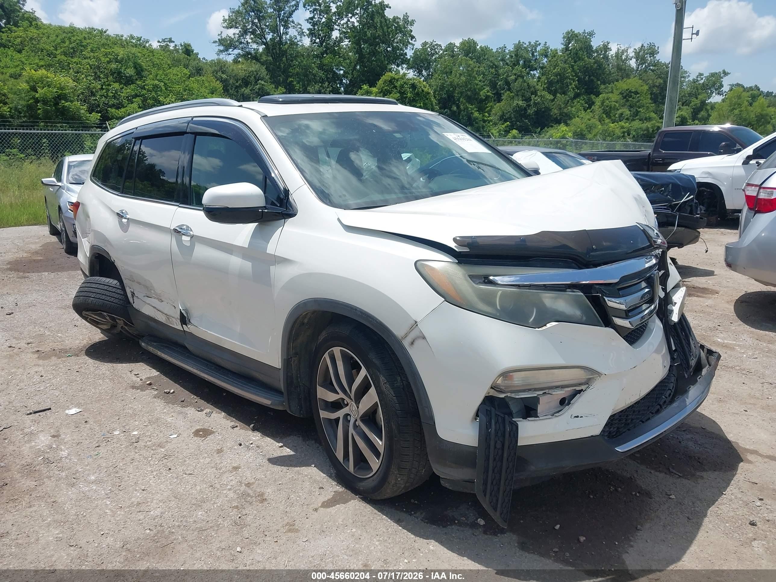 2016 Honda Pilot Elite, VIN 5FNYF6H07GB038331 — Front end