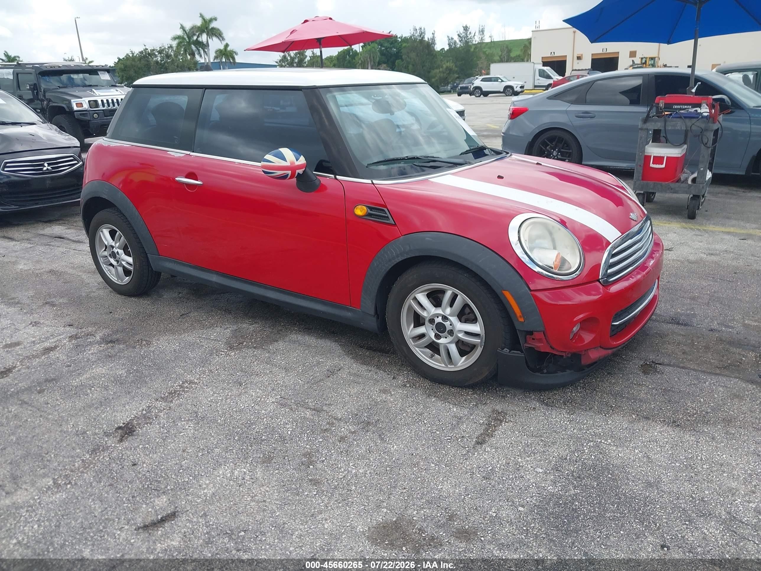 2012 MINI Hardtop, VIN WMWSU3C57CT256500 — Normal wear