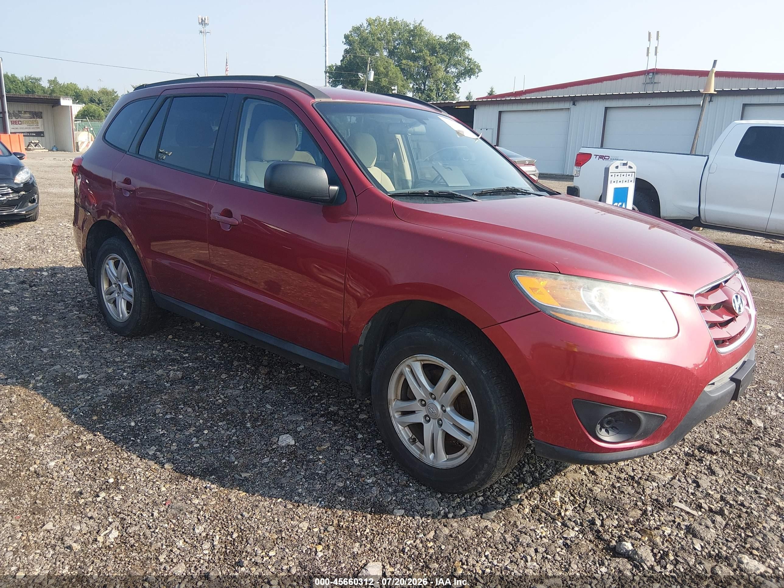 2010 Hyundai Santa Fe GLS, VIN 5NMSGDAB1AH404261 — Normal wear