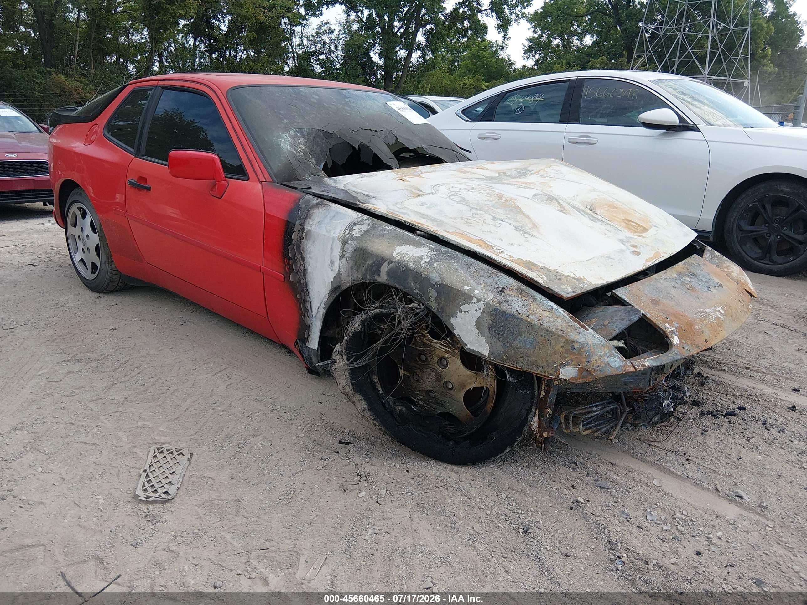 1989 Porsche 944, VIN WP0AA2958KN150875 — Пожар в моторном отсеке