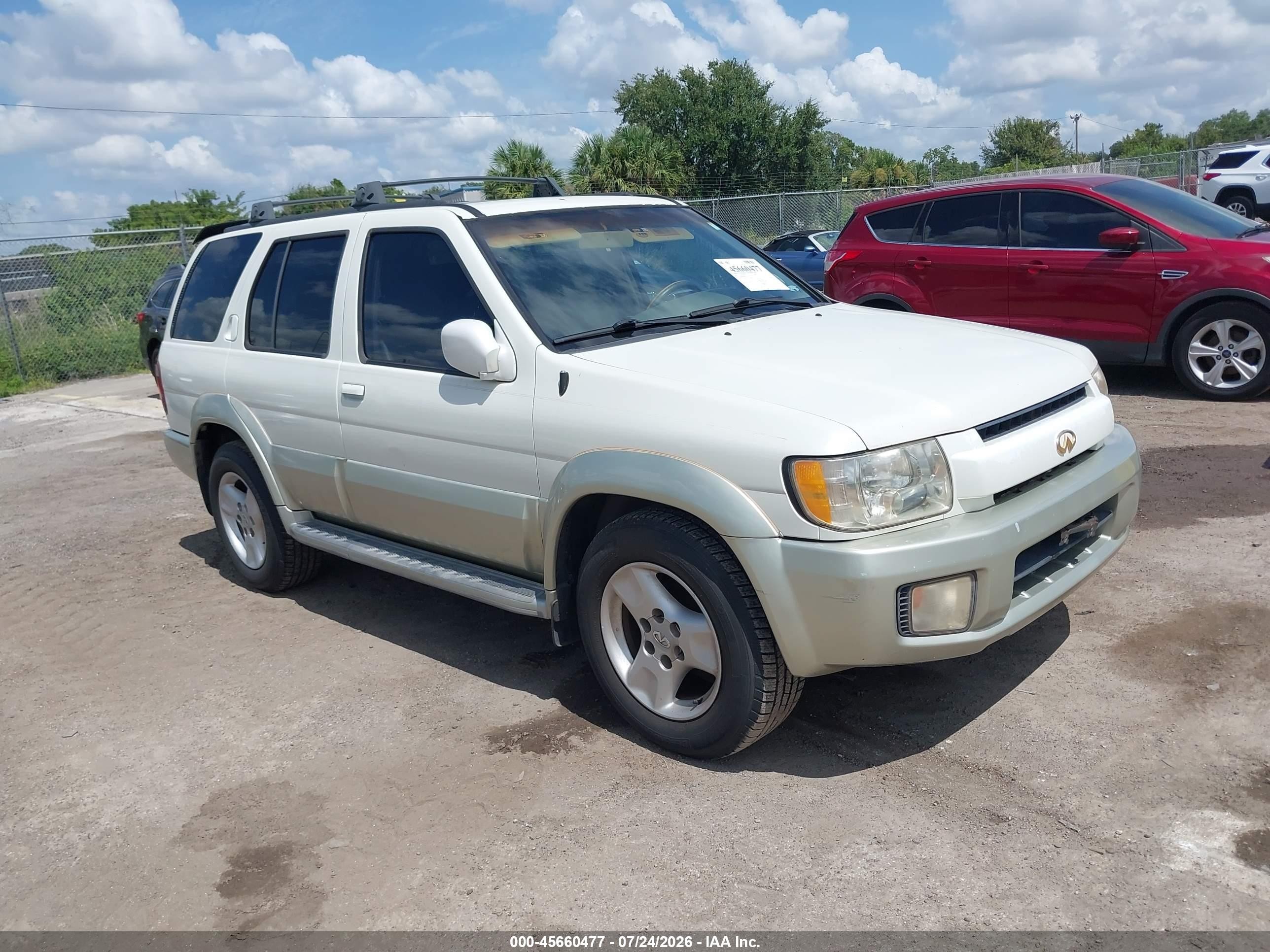 2002 Infiniti QX4 Luxury, VIN JNRDR09X42W211371 — Normal wear