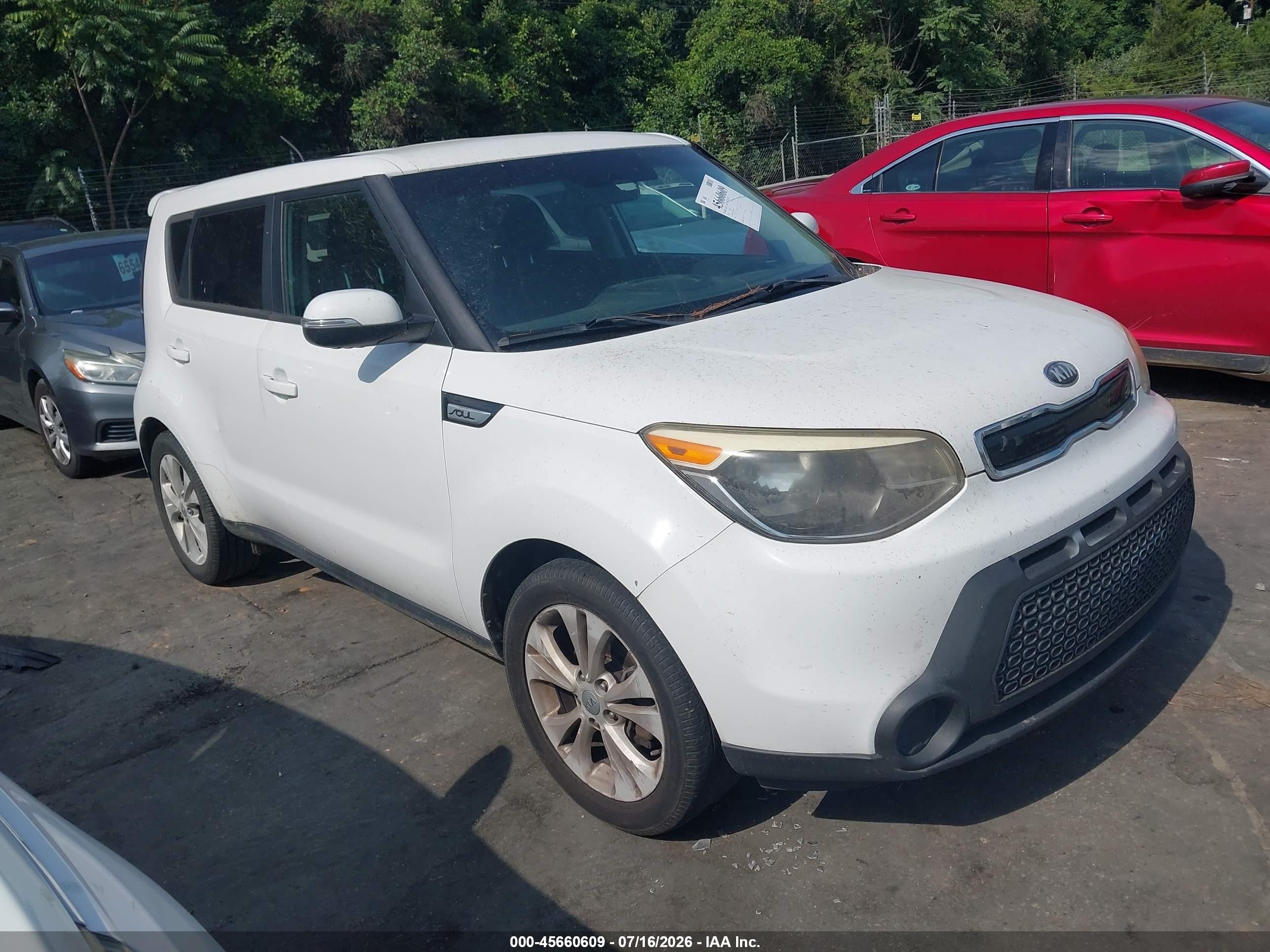 2014 Kia Soul +, VIN KNDJP3A55E7081538 — Normal wear