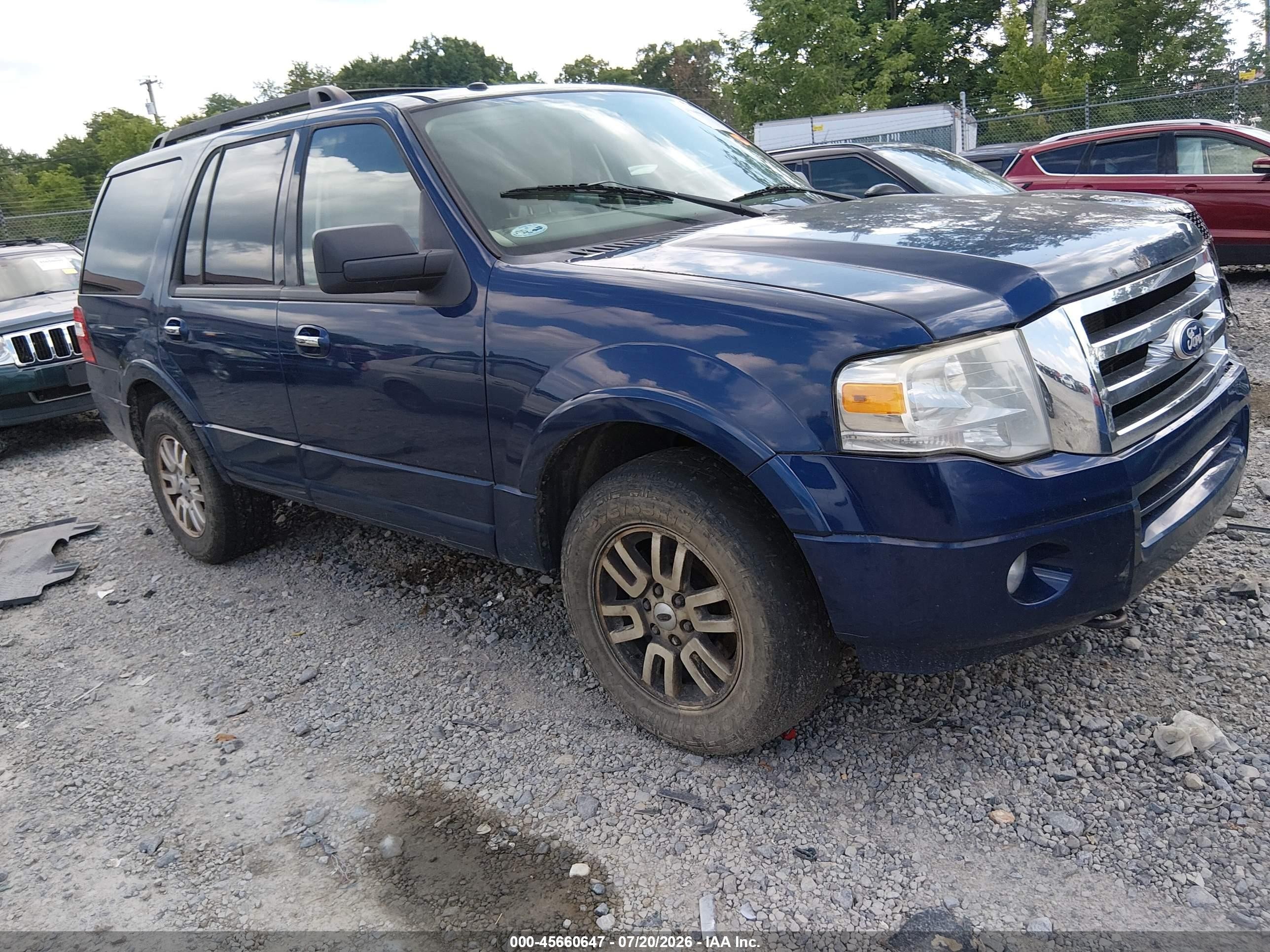 2011 Ford Expedition XLT, VIN 1FMJU1J57BEF05320 — Normal wear