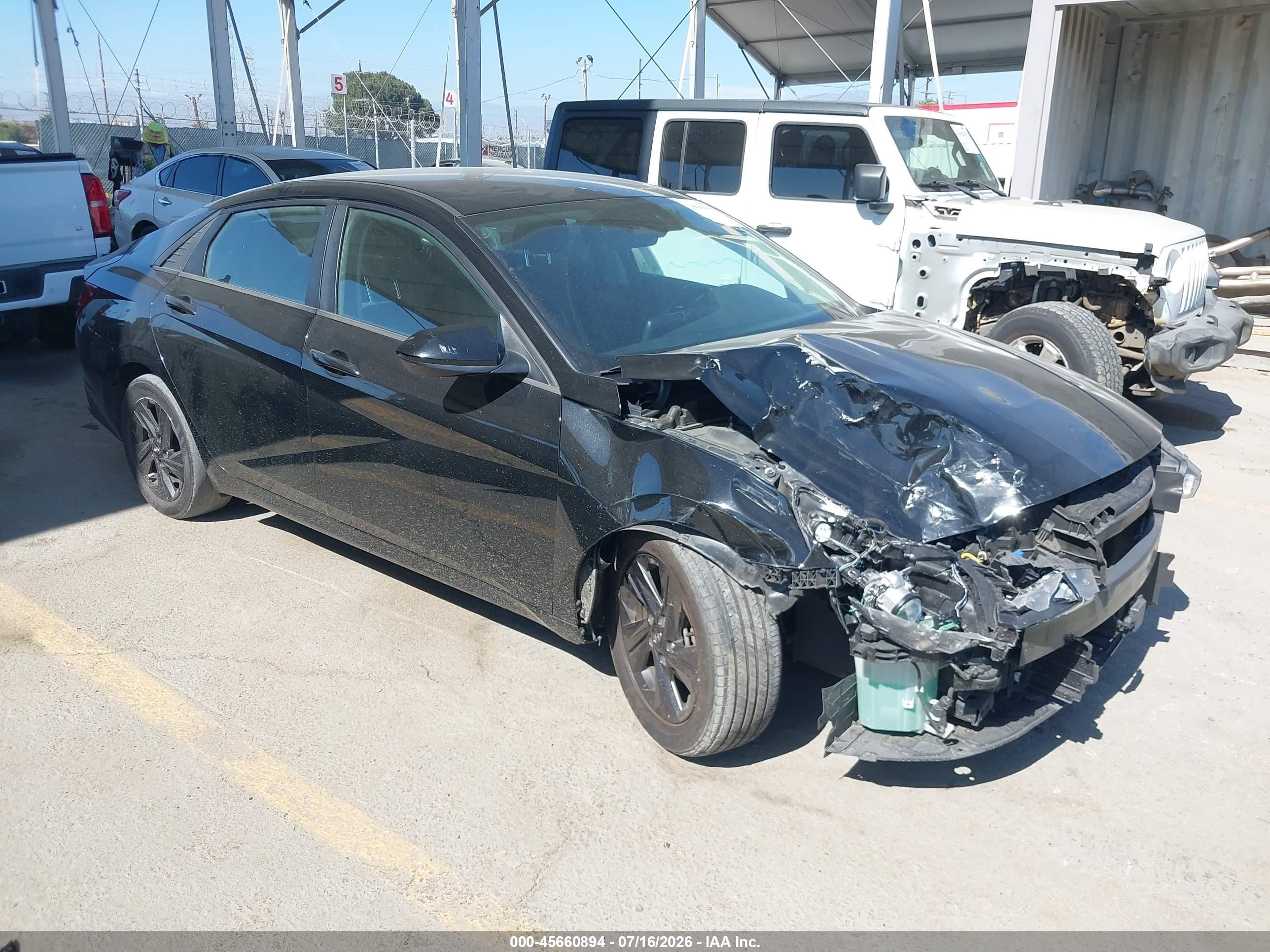 2022 Hyundai Elantra SEL, VIN 5NPLS4AG2NH074539 — Front end