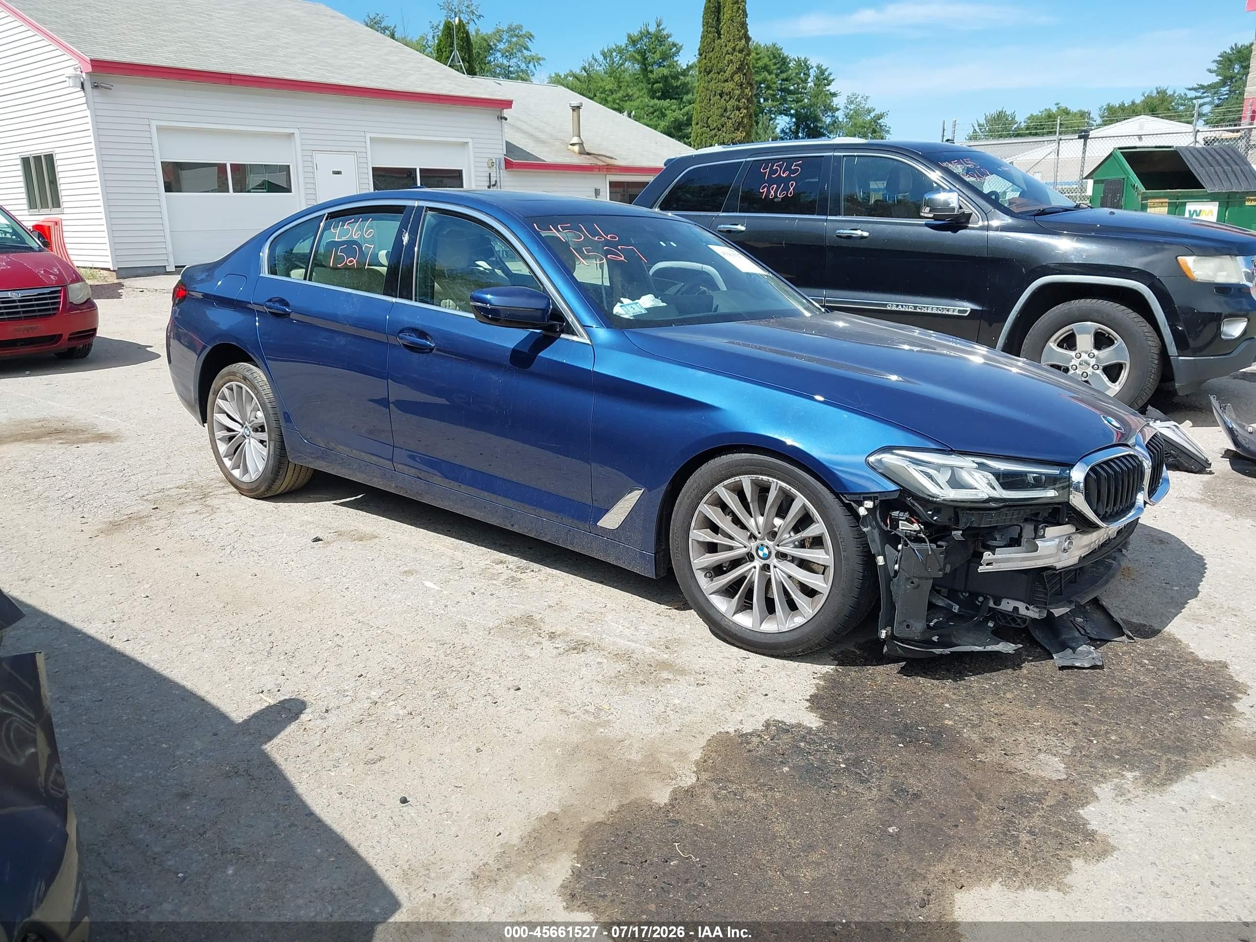 2021 BMW 5 Series 530i xDrive, VIN WBA13BJ07MCF60740 — Side