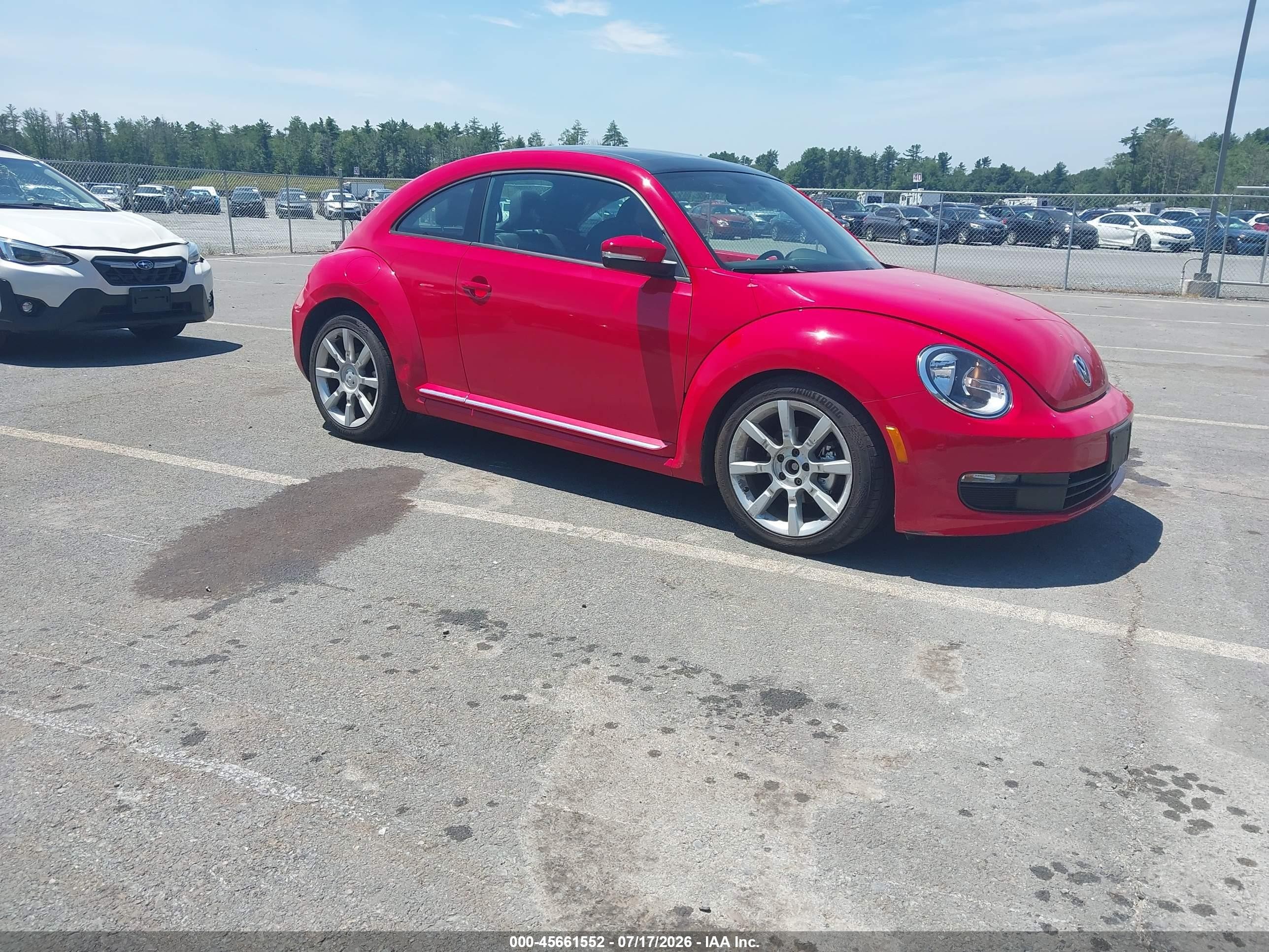 2014 Volkswagen Beetle 2.5L, VIN 3VWHP7AT8EM631063 — Normal wear
