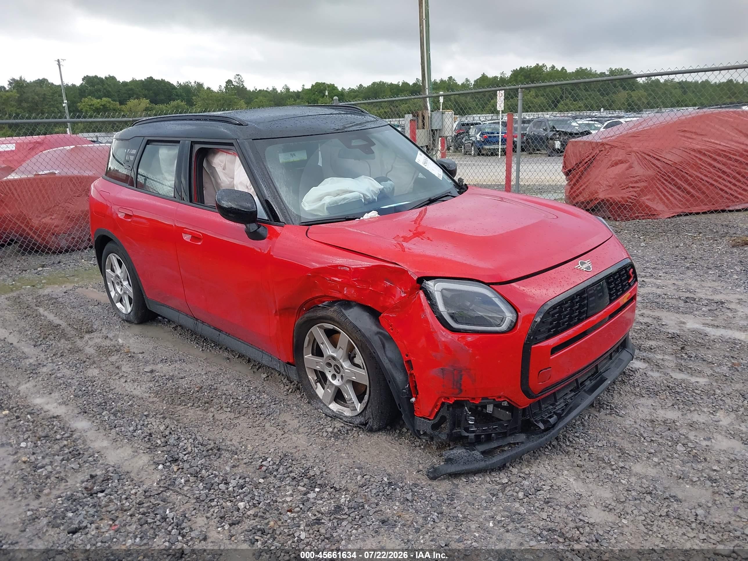 2026 MINI Countryman S, VIN WMZ23GA06T7V31027 — Бок