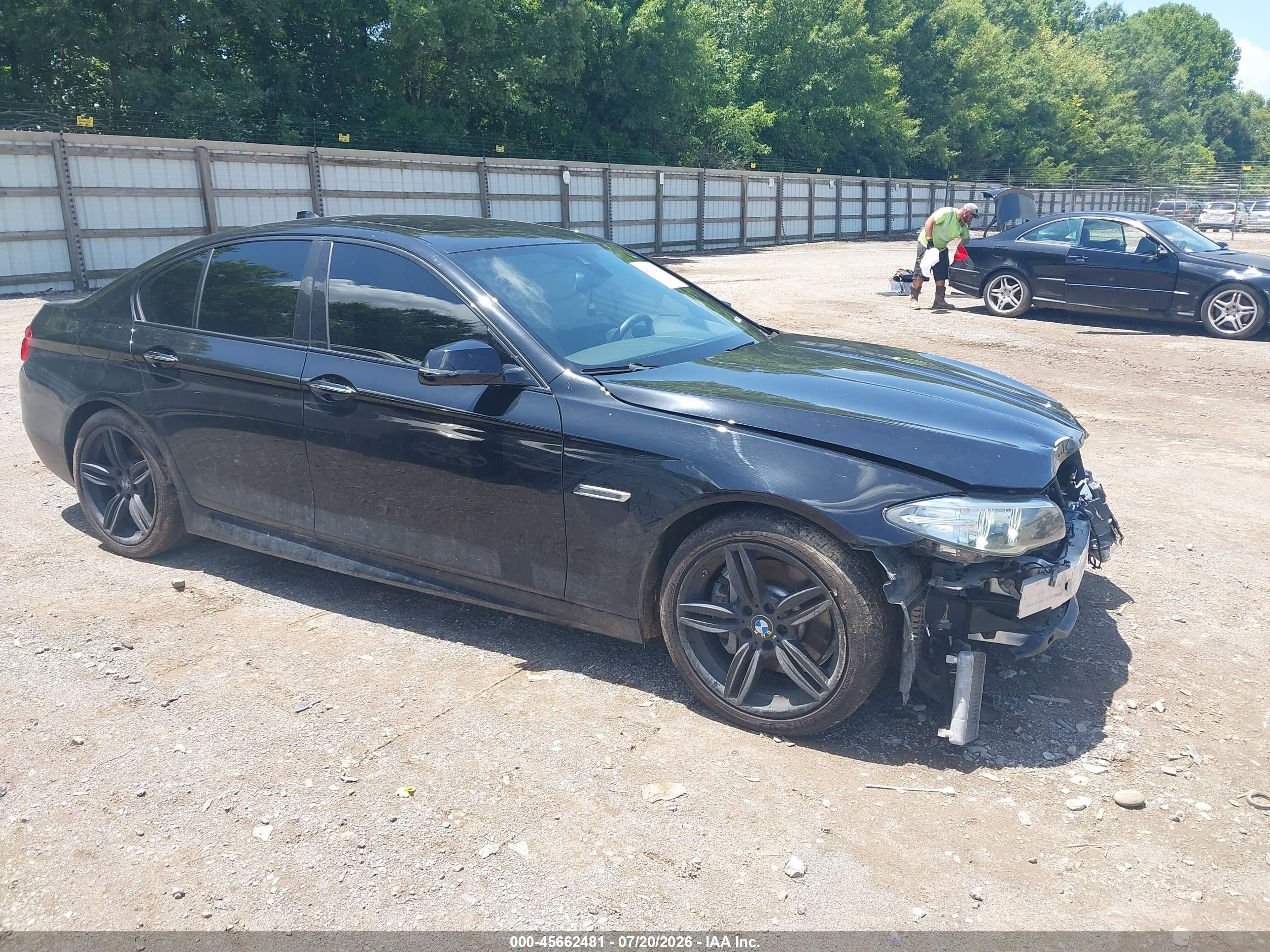 2016 BMW 5 Series 535i, VIN WBA5B1C54GG130505 — Front end