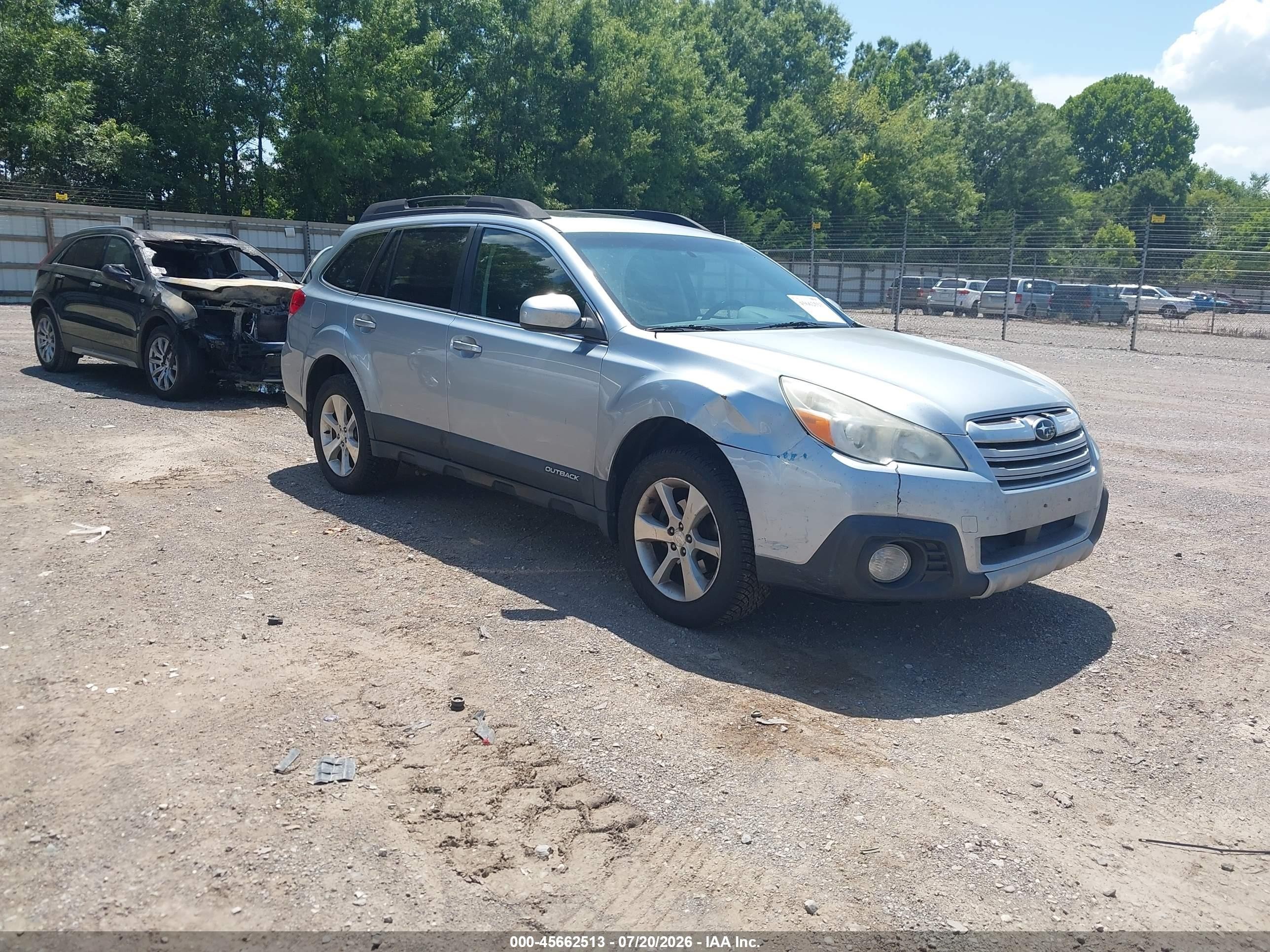 2013 Subaru Outback Limited, VIN 4S4BRCKC1D3224417 — Front end