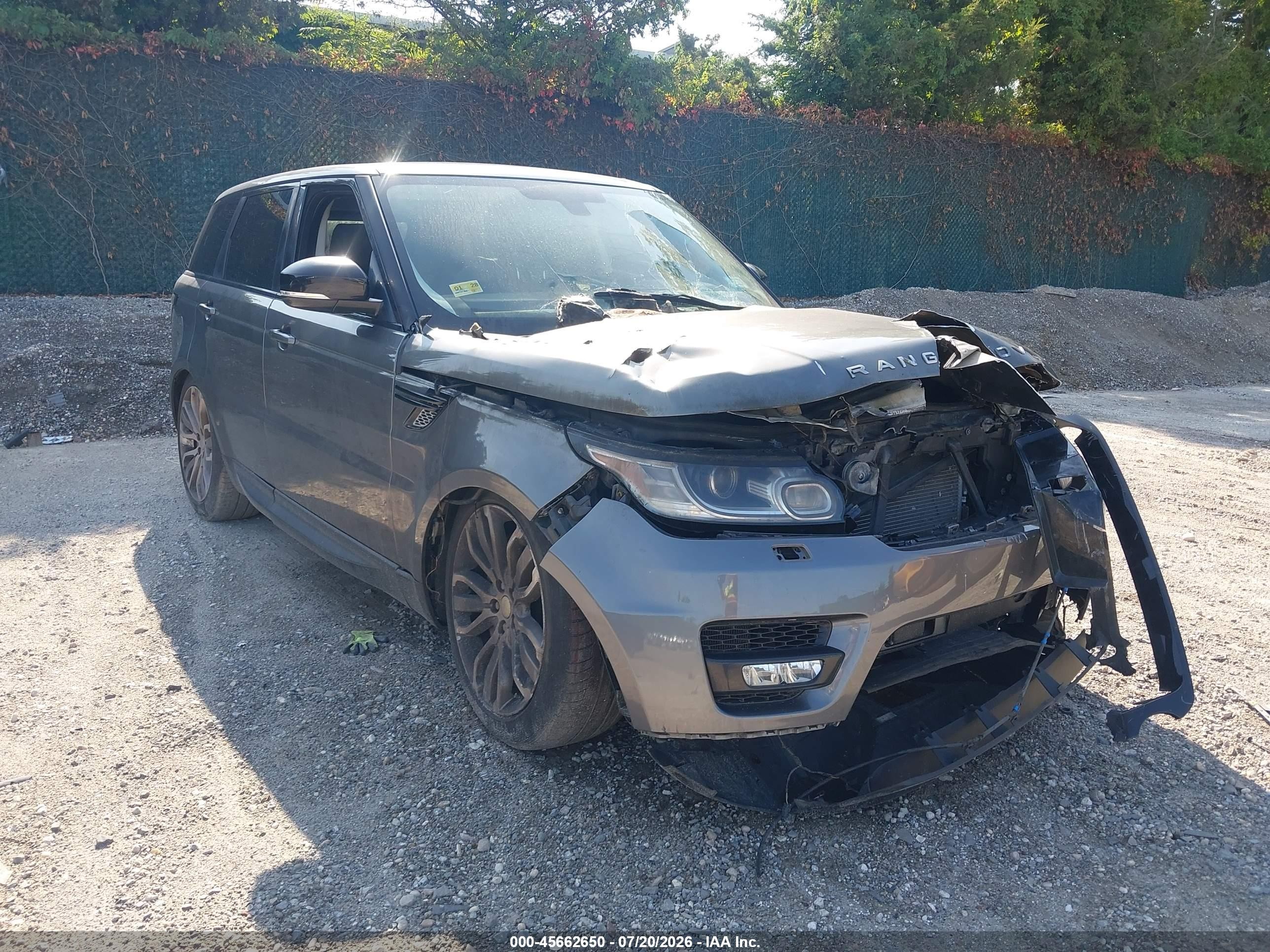 2015 Land Rover Range Rover Sport Supercharged, VIN SALWR2TF0FA516933 — Engine fire