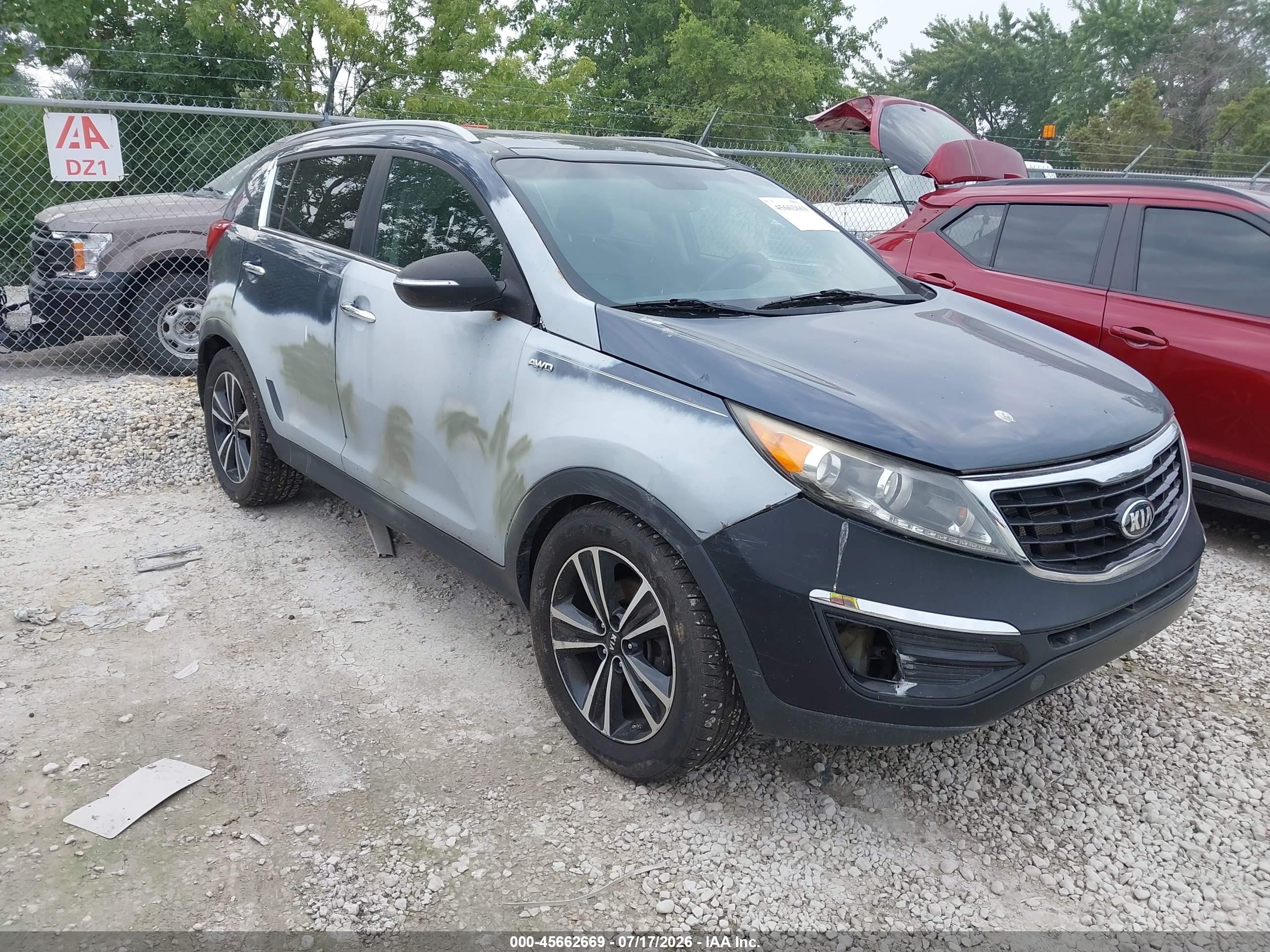2016 Kia Sportage SX, VIN KNDPCCA63G7806104 — Normal wear
