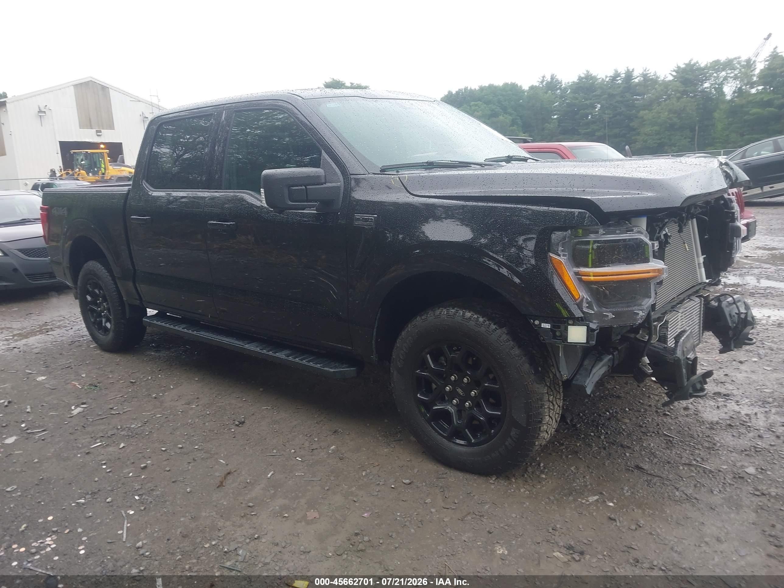 2024 Ford F-150 XLT, VIN 1FTEW3LPXRKF05267 — Front end