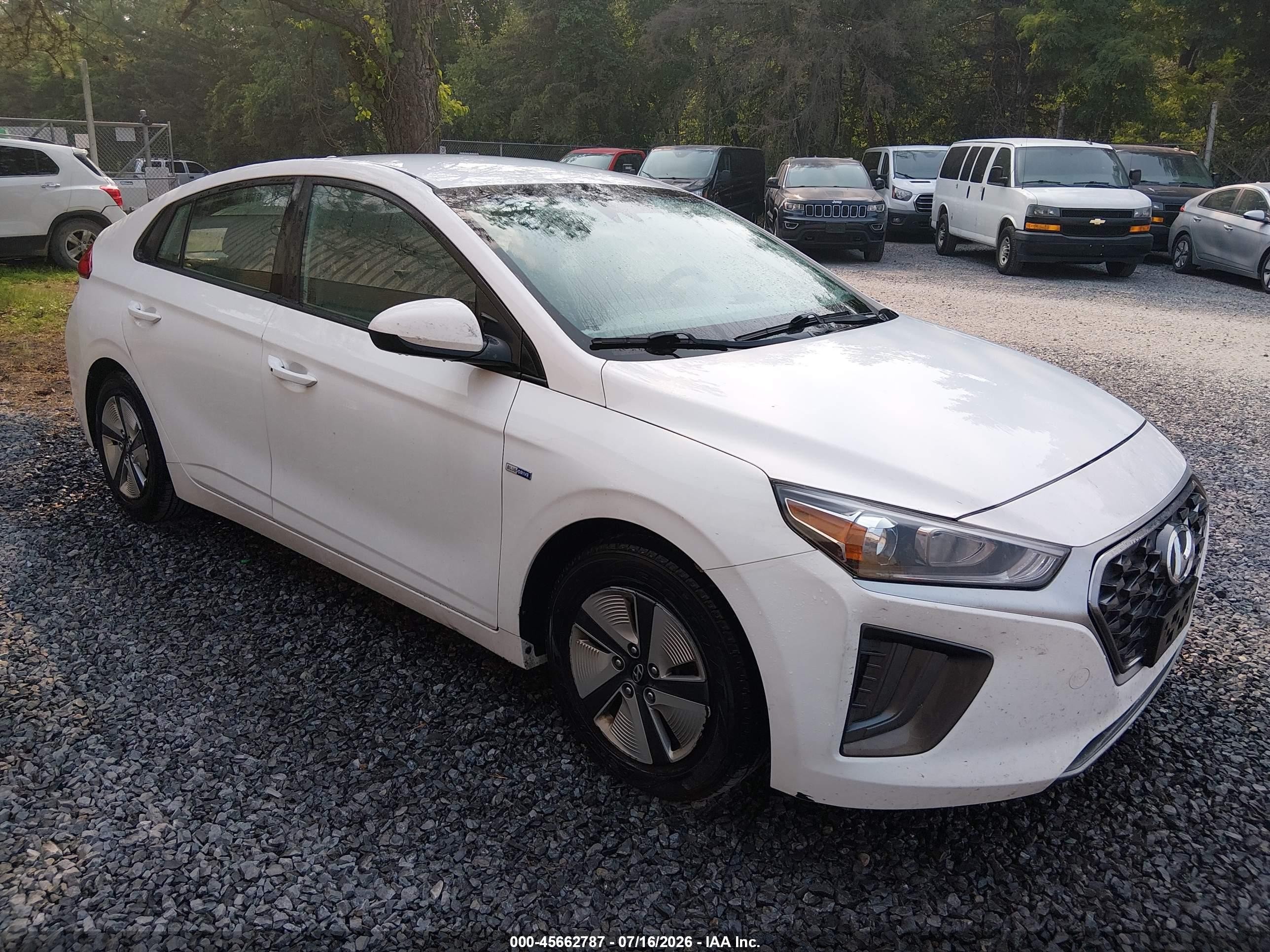 2020 Hyundai Ioniq Blue, VIN KMHC65LC7LU220002 — Normal wear