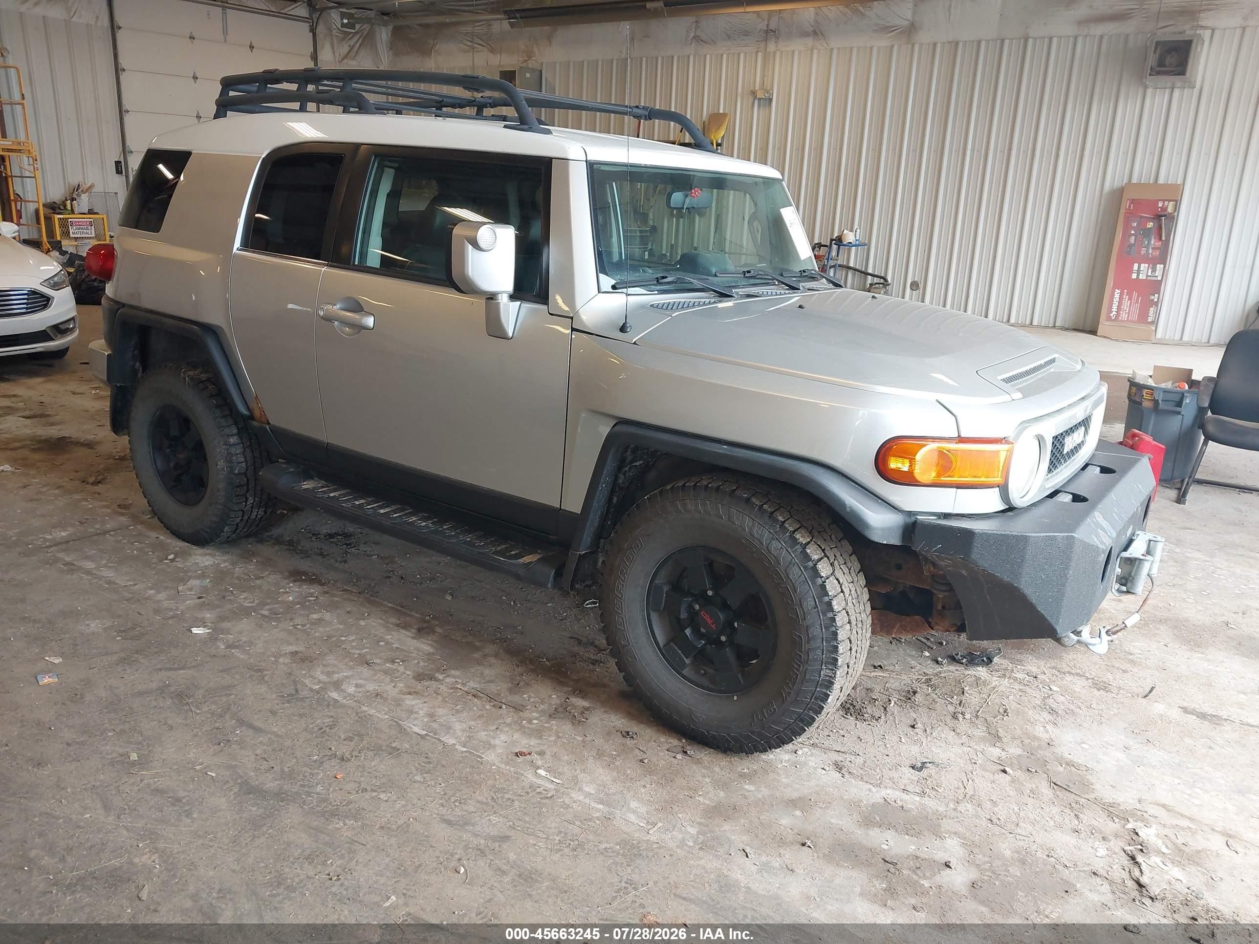 2007 Toyota FJ Cruiser, VIN JTEBU11F670008468 — Normal wear