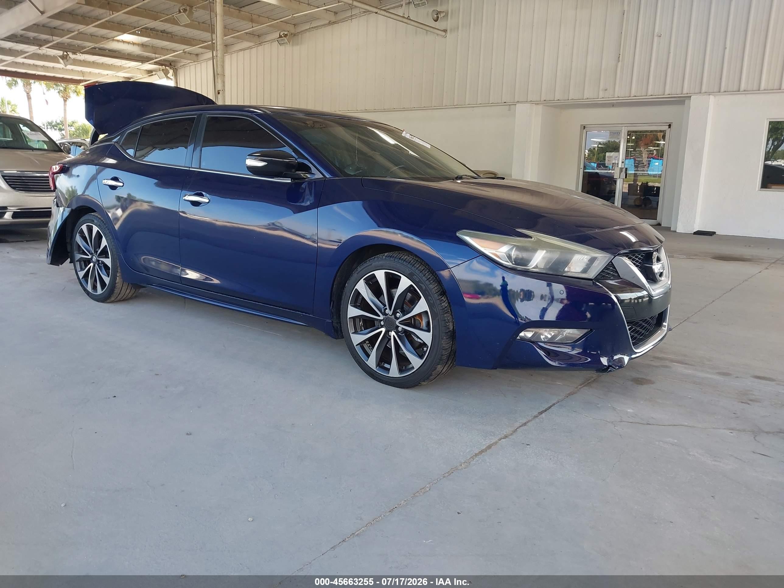 2016 Nissan Maxima SR, VIN 1N4AA6AP3GC389697 — Rear end
