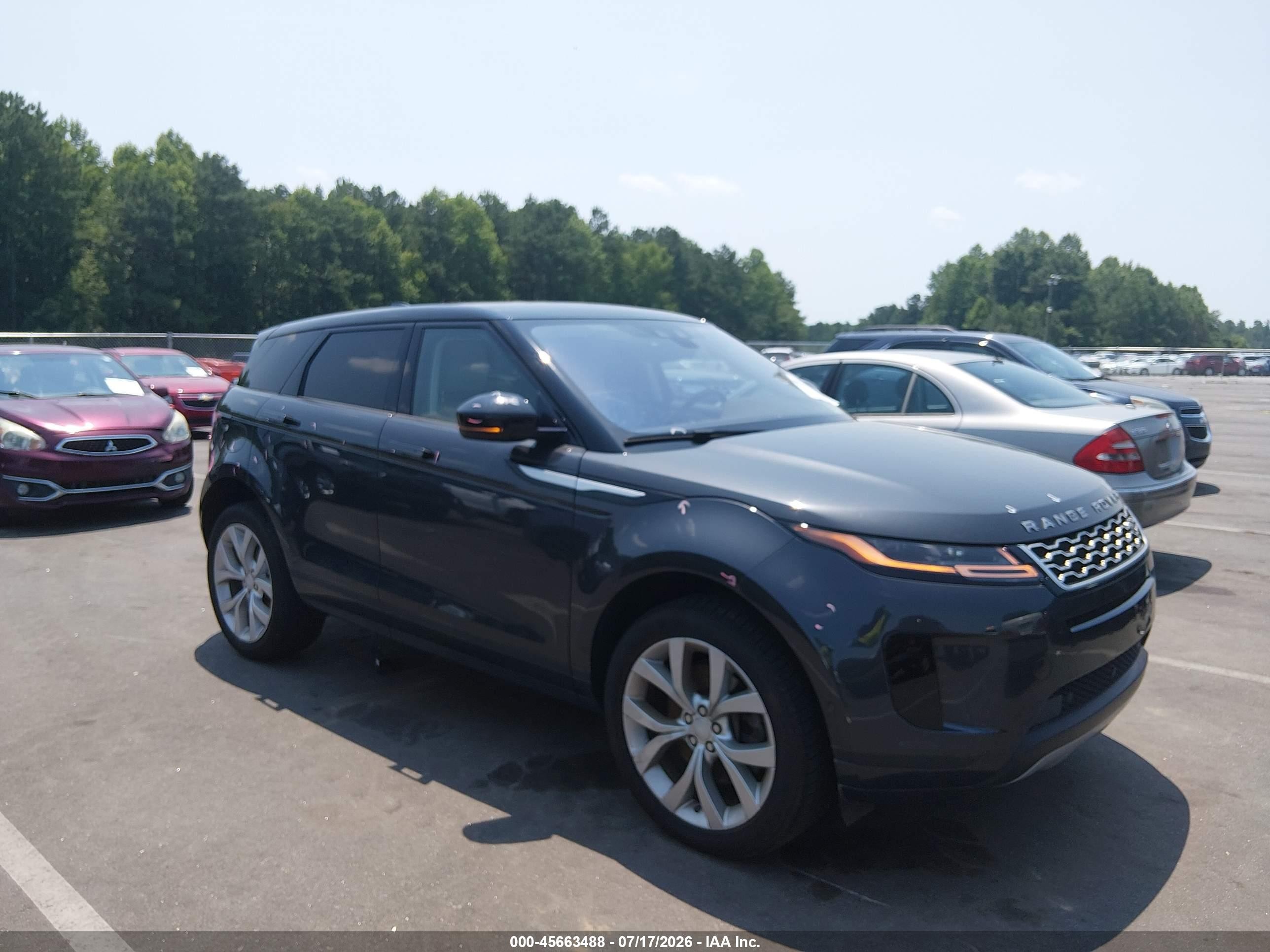 2020 Land Rover Range Rover Evoque SE, VIN SALZP2FX7LH060181 — Бок
