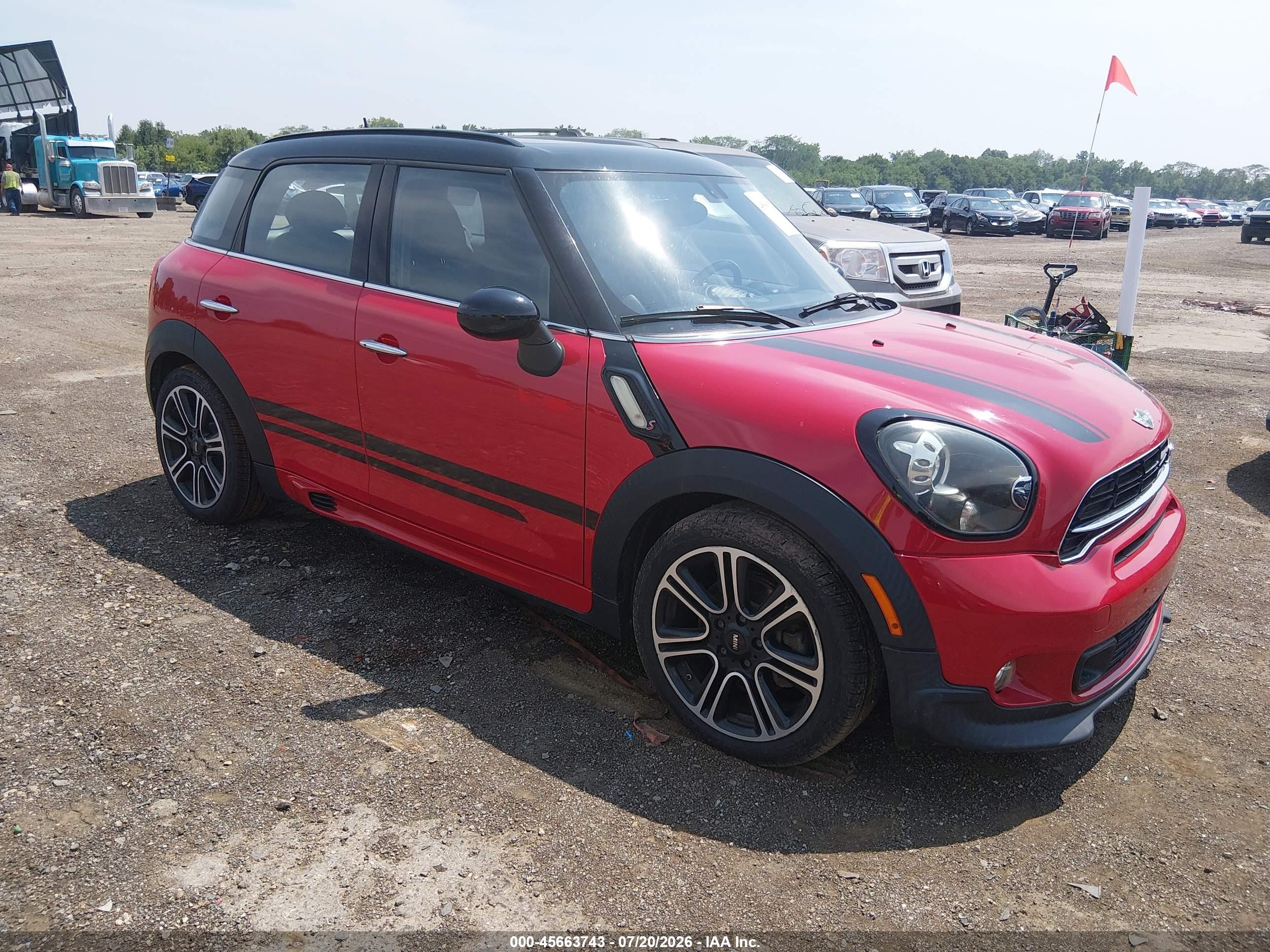 2015 MINI Countryman S, VIN WMWZC5C51FWP47497 — Normal wear