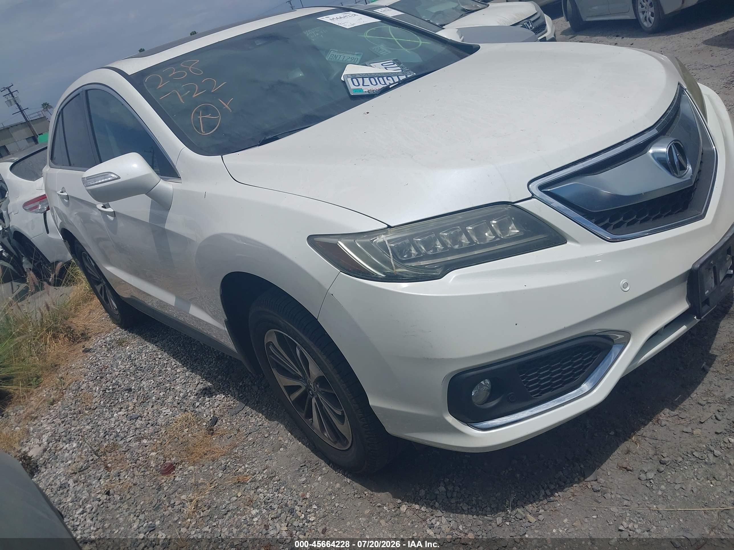2017 Acura RDX Advance, VIN 5J8TB3H79HL021144 — Rear end