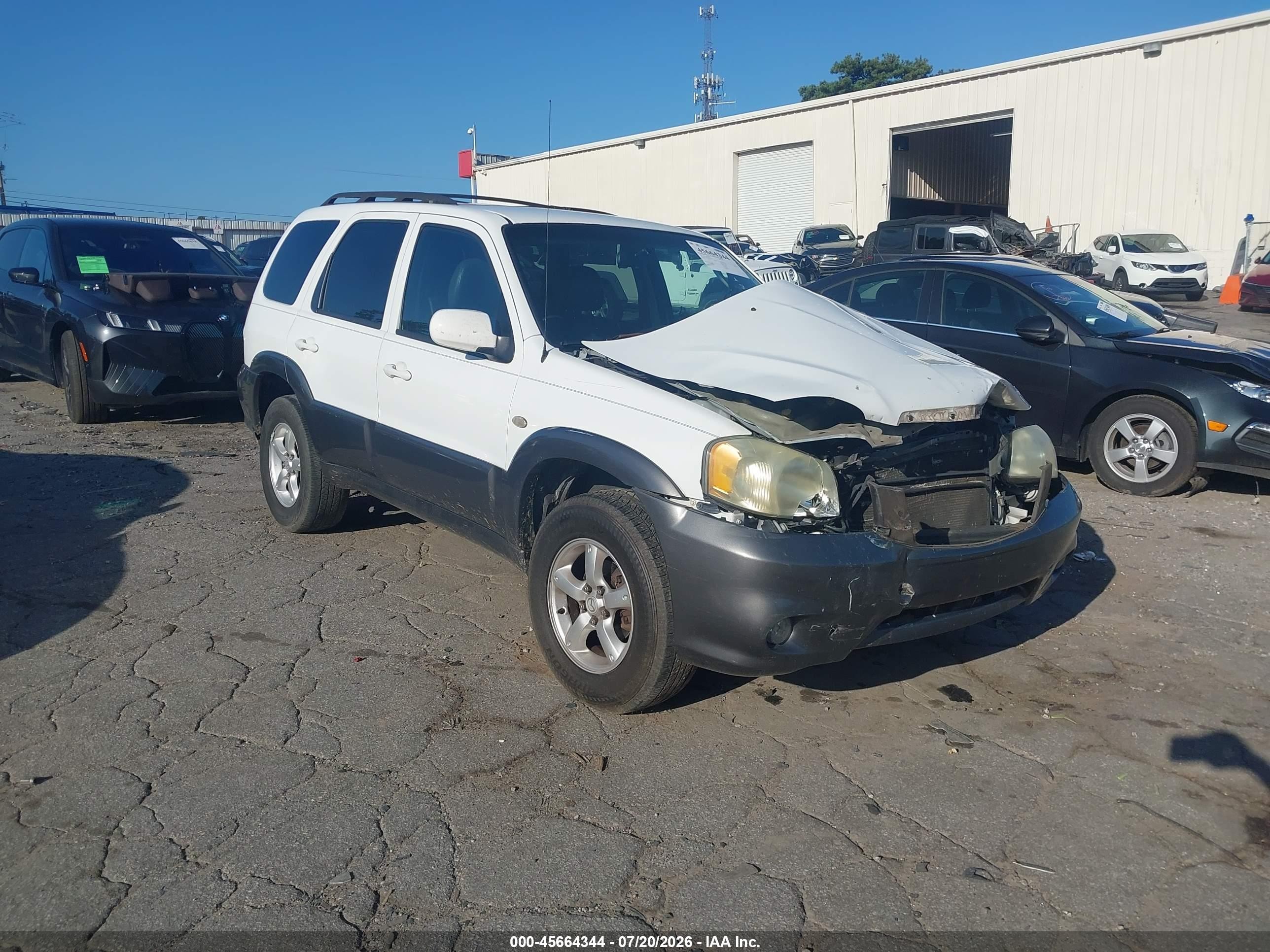 2006 Mazda Tribute i, VIN 4F2YZ02Z56KM07247 — Front end