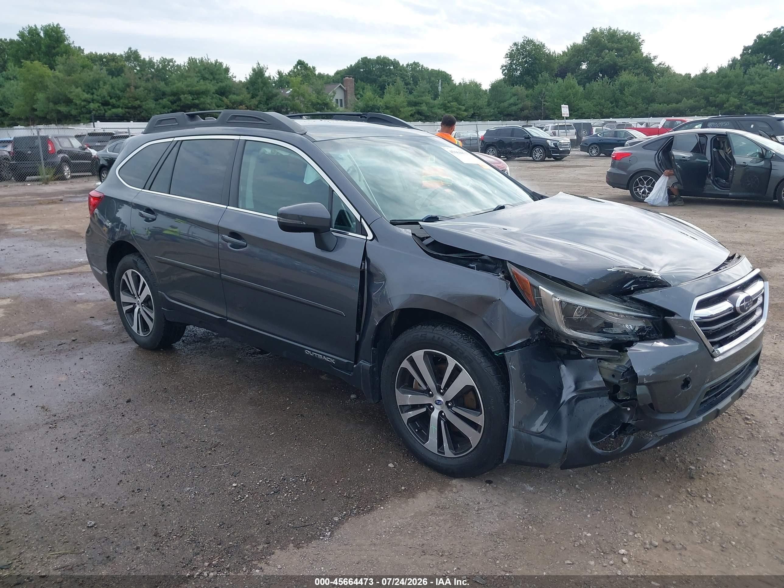 2018 Subaru Outback Limited, VIN 4S4BSANC6J3361739 — Front end