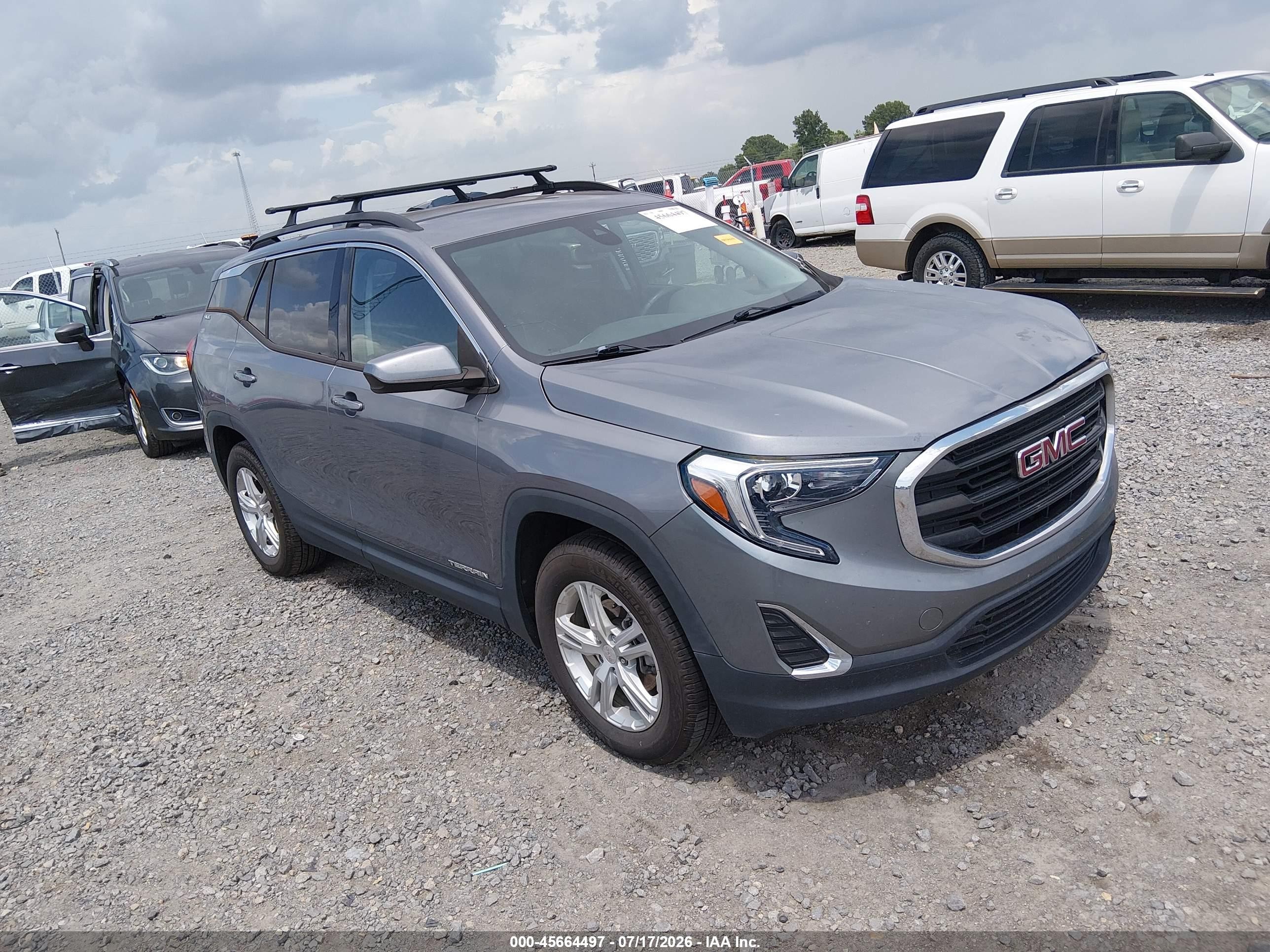 2020 GMC Terrain SLE, VIN 3GKALMEV1LL336212 — Бок