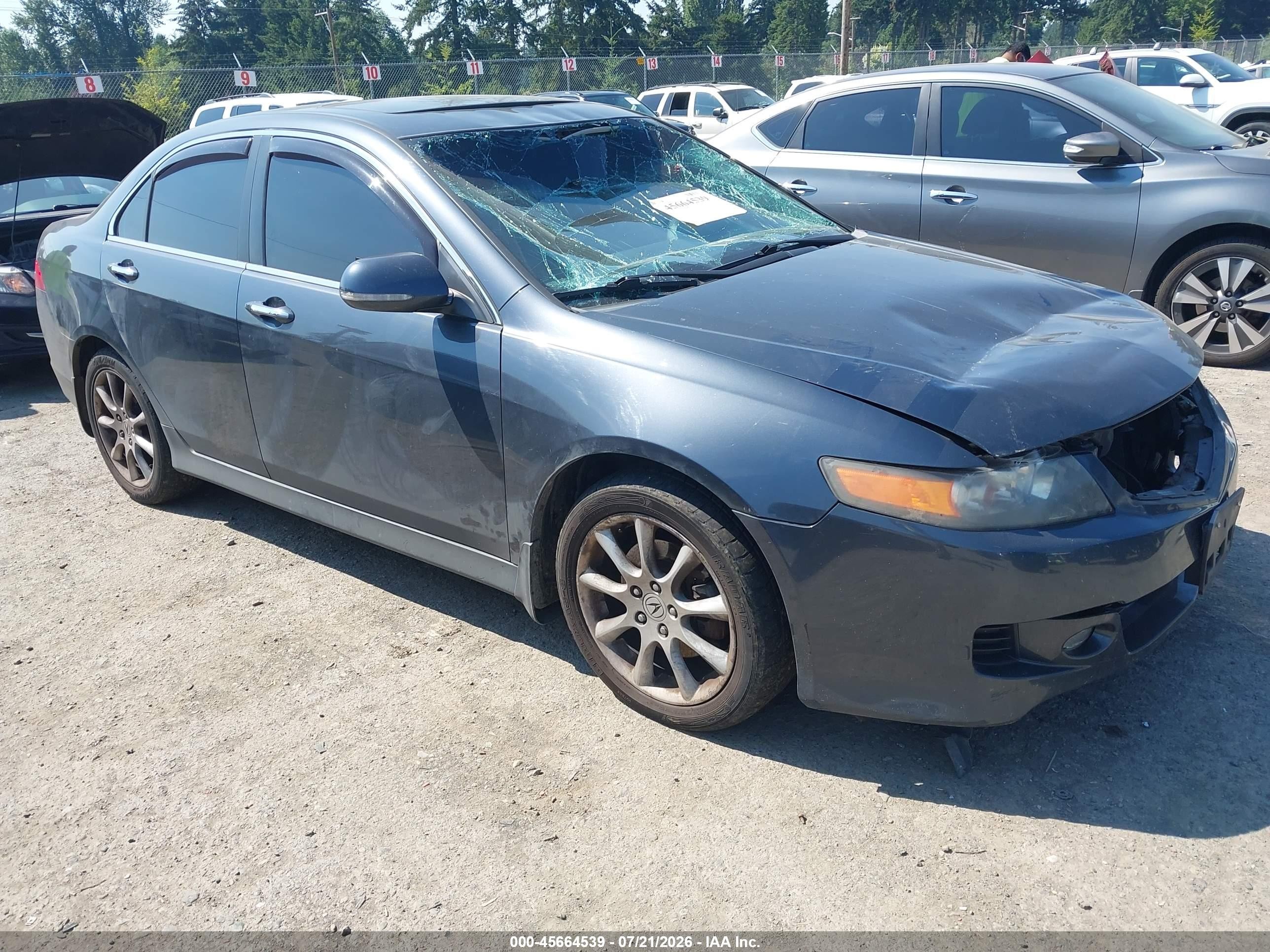 2006 Acura TSX Navi, VIN JH4CL96936C033370 — Перед