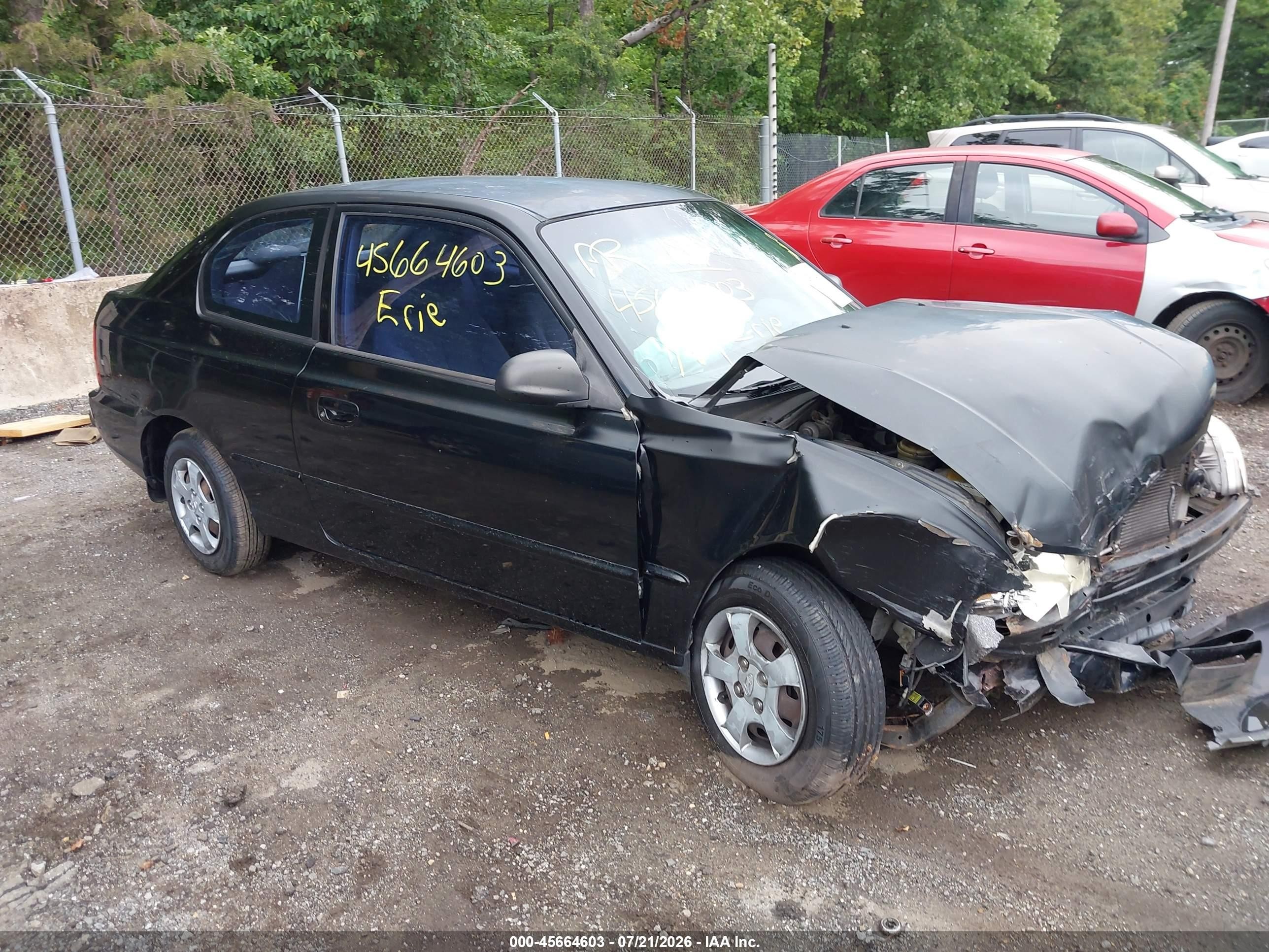 2001 Hyundai Accent GS, VIN KMHCG35C81U156404 — Front end
