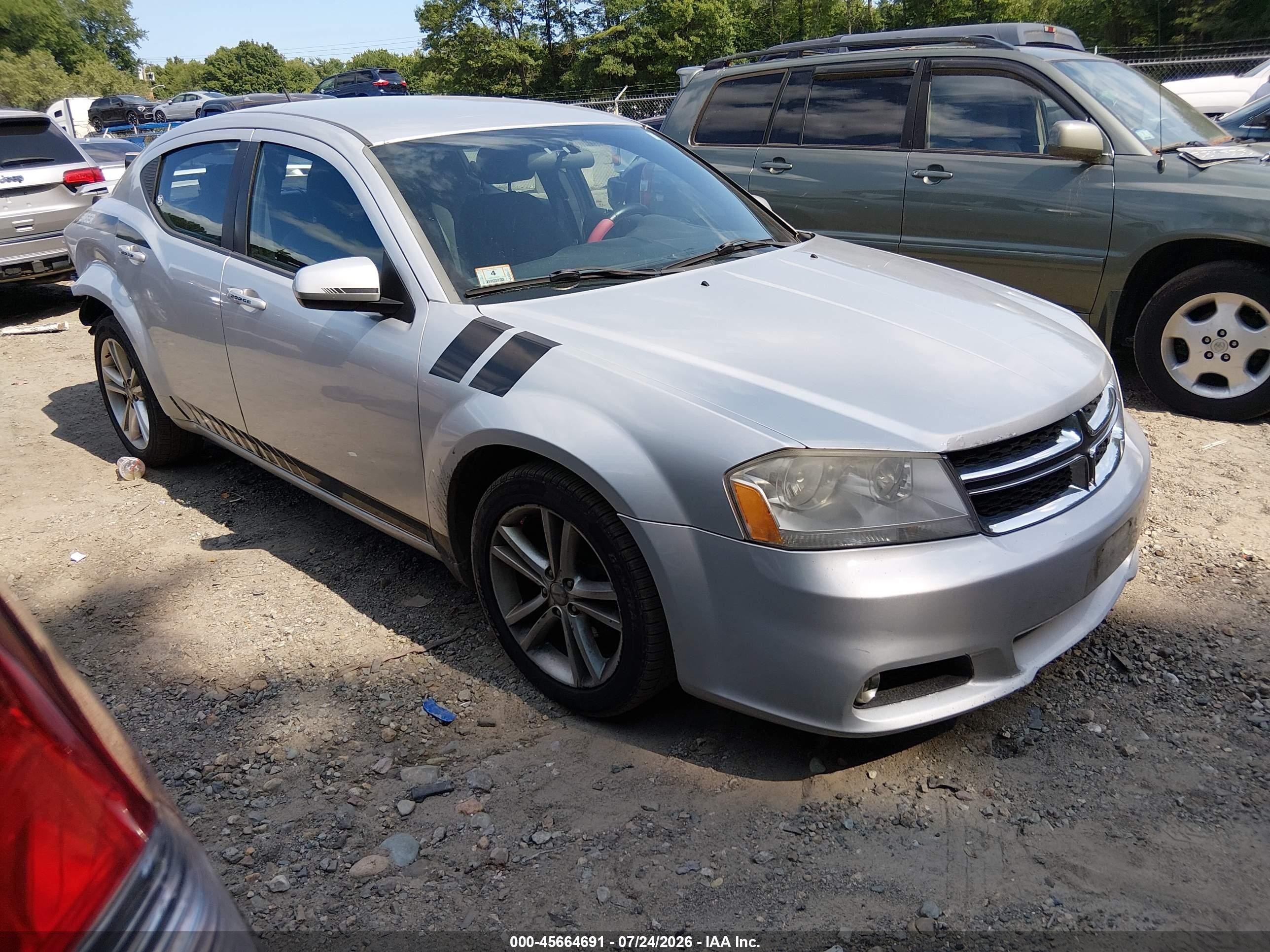 2011 Dodge Avenger Heat, VIN 1B3BD1FG4BN541874 — Зад