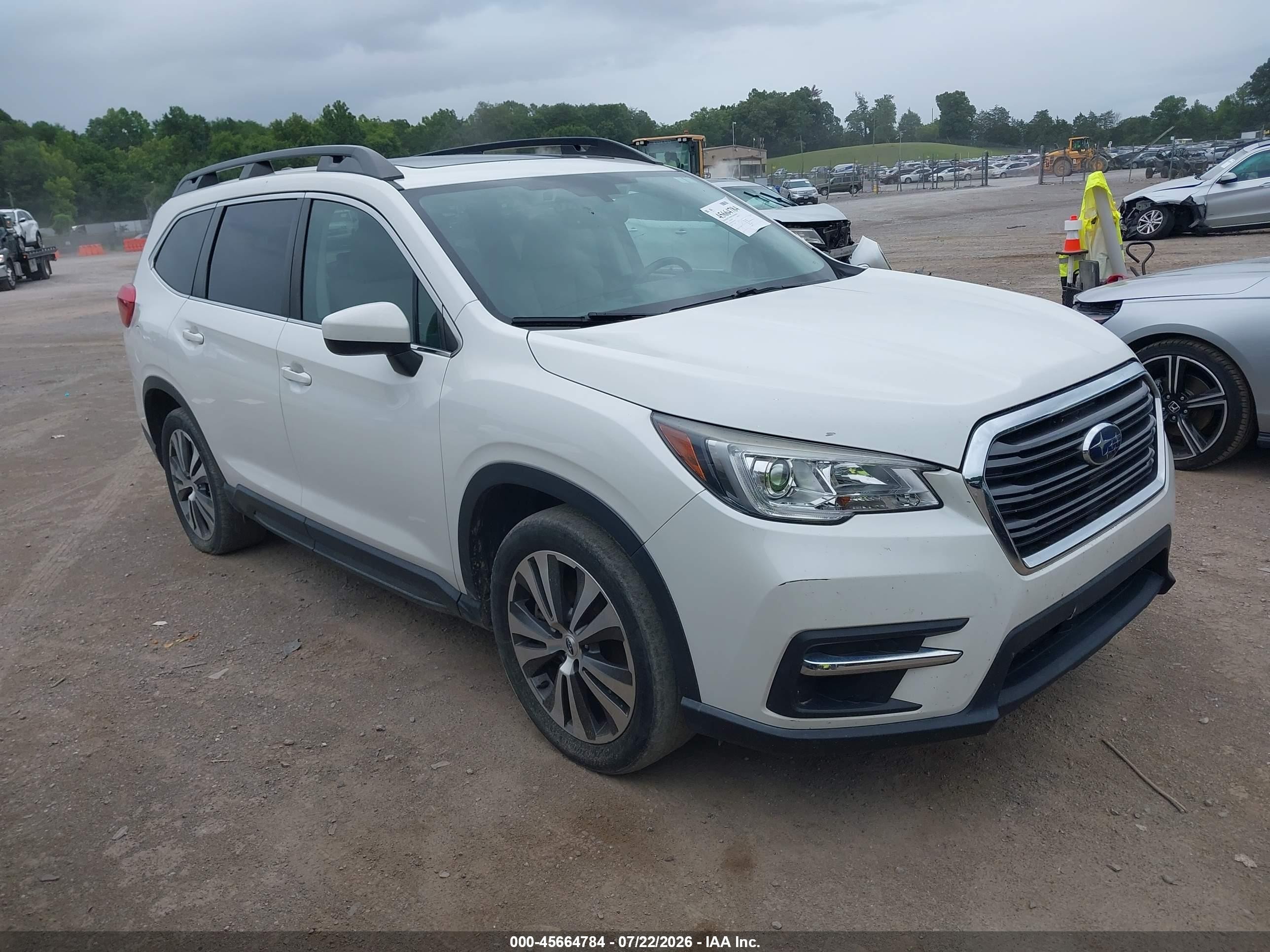 2019 Subaru Ascent Premium, VIN 4S4WMAED7K3439516 — Rear end
