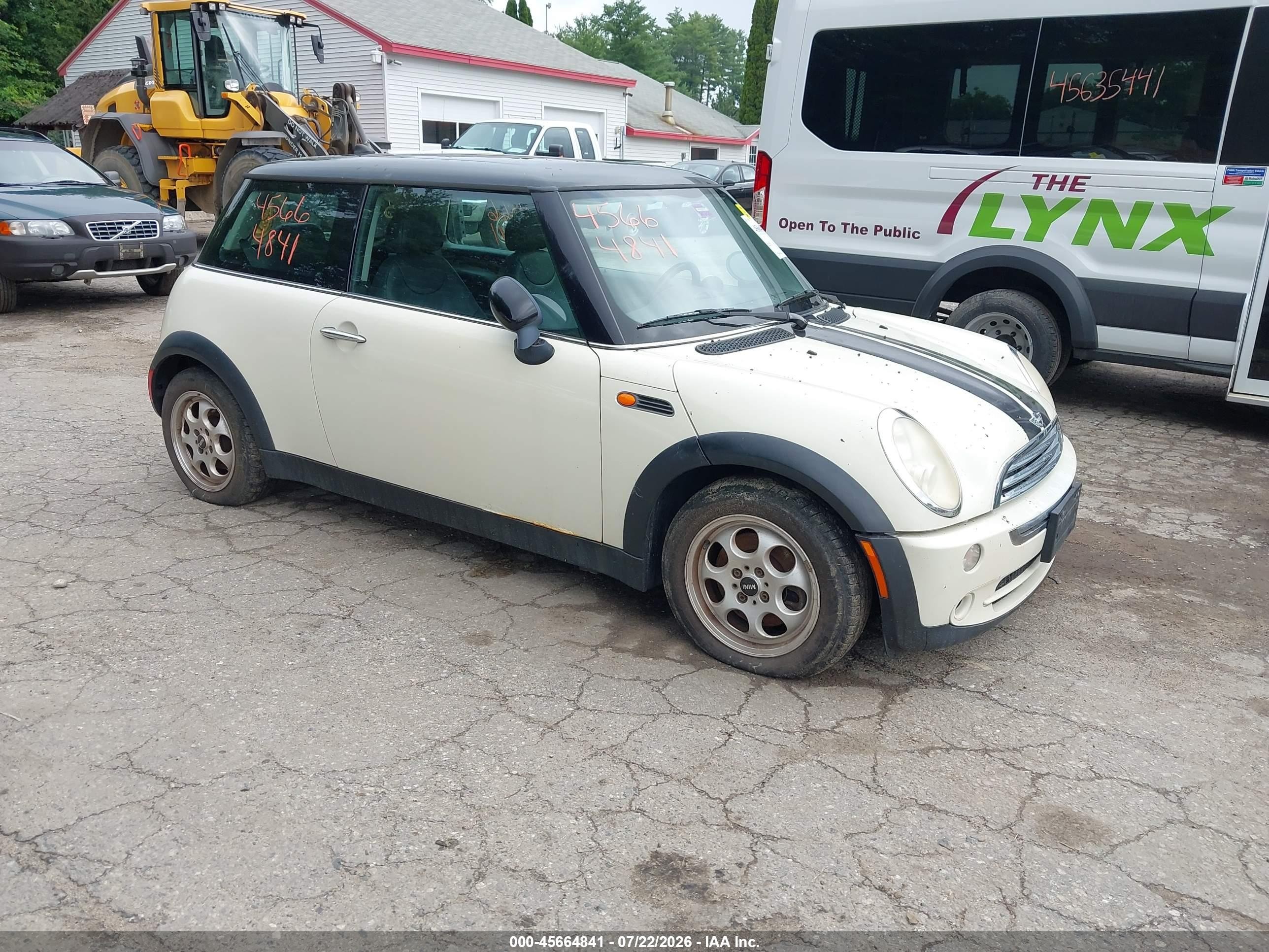 2005 MINI Hardtop, VIN WMWRC33455TC59491 — Обычный износ