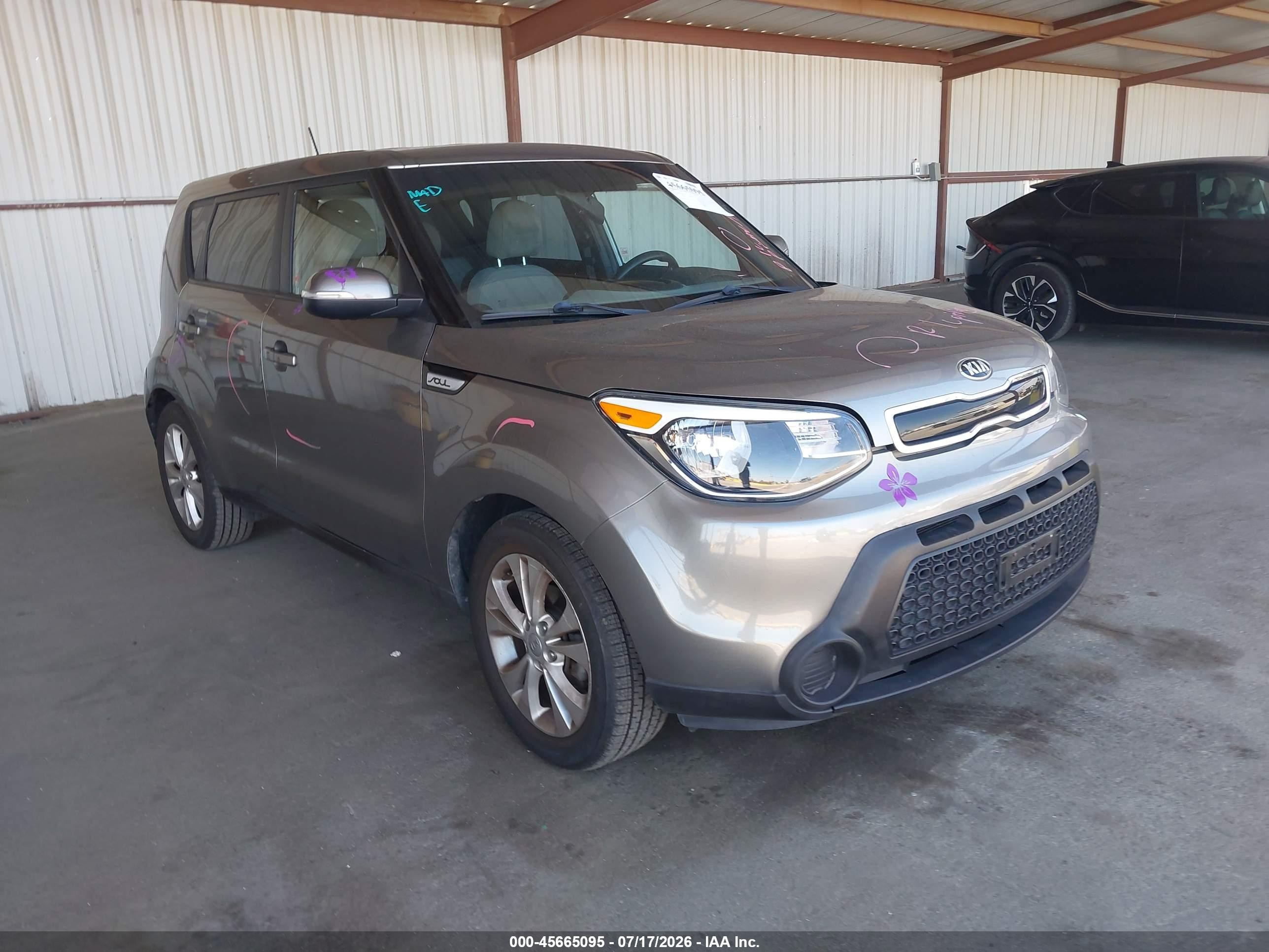2014 Kia Soul +, VIN KNDJP3A54E7033934 — Rear end