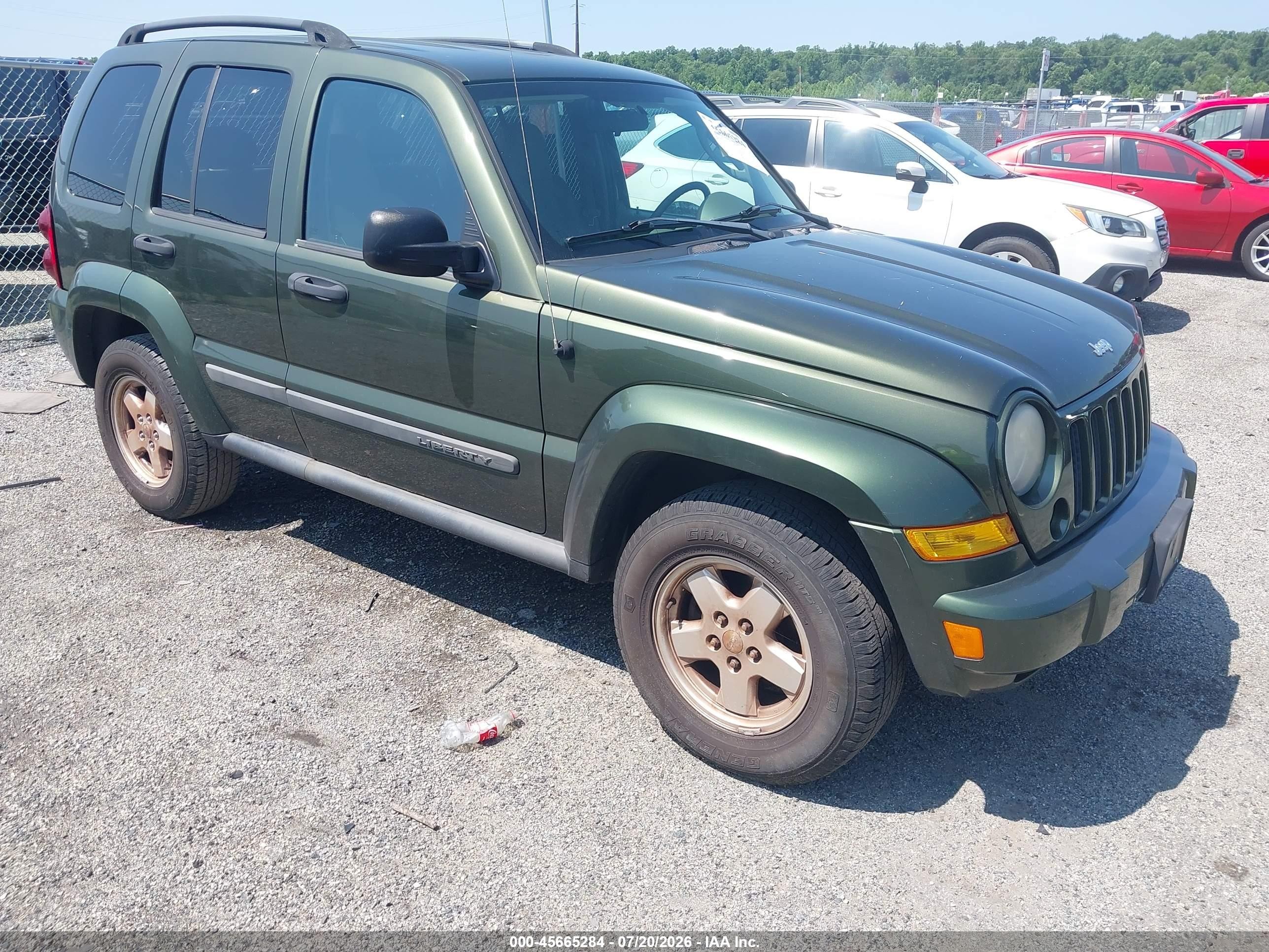 2007 Jeep Liberty Sport, VIN 1J4GL48K87W697437 — Зад