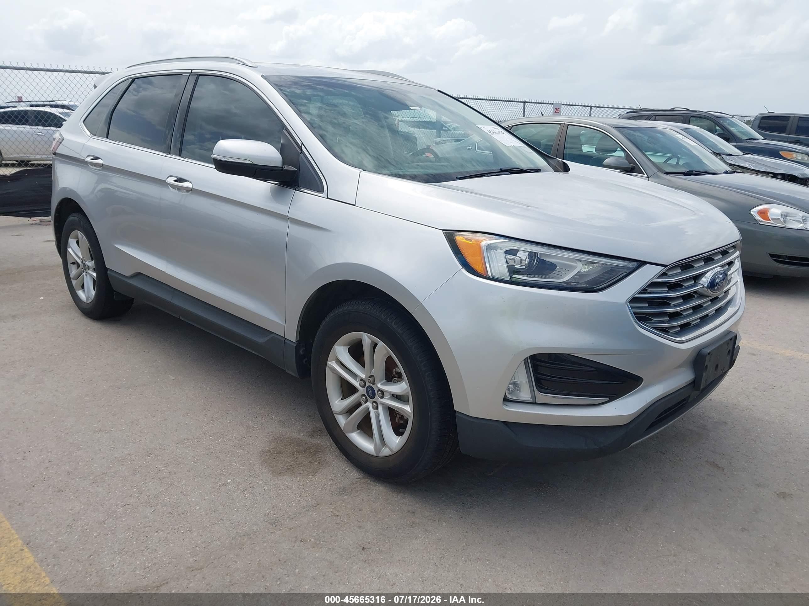 2019 Ford Edge SEL, VIN 2FMPK3J9XKBC19682 — Normal wear