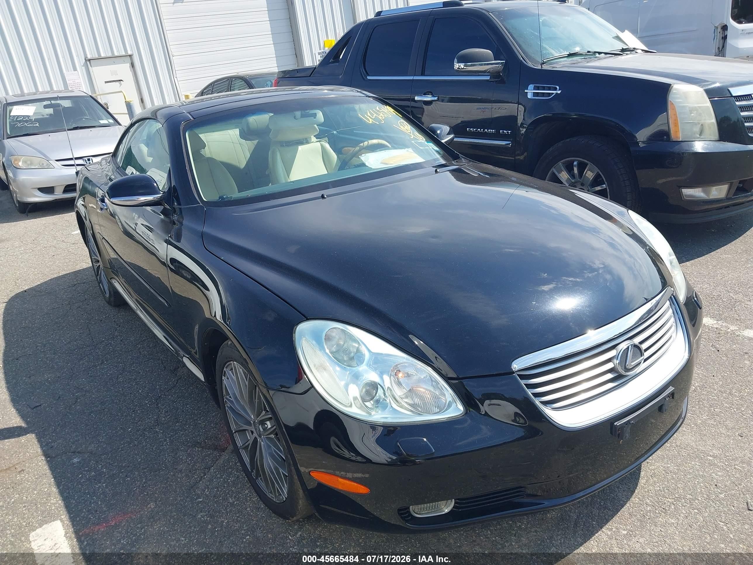 2003 Lexus SC 430, VIN JTHFN48Y030048372 — Front end